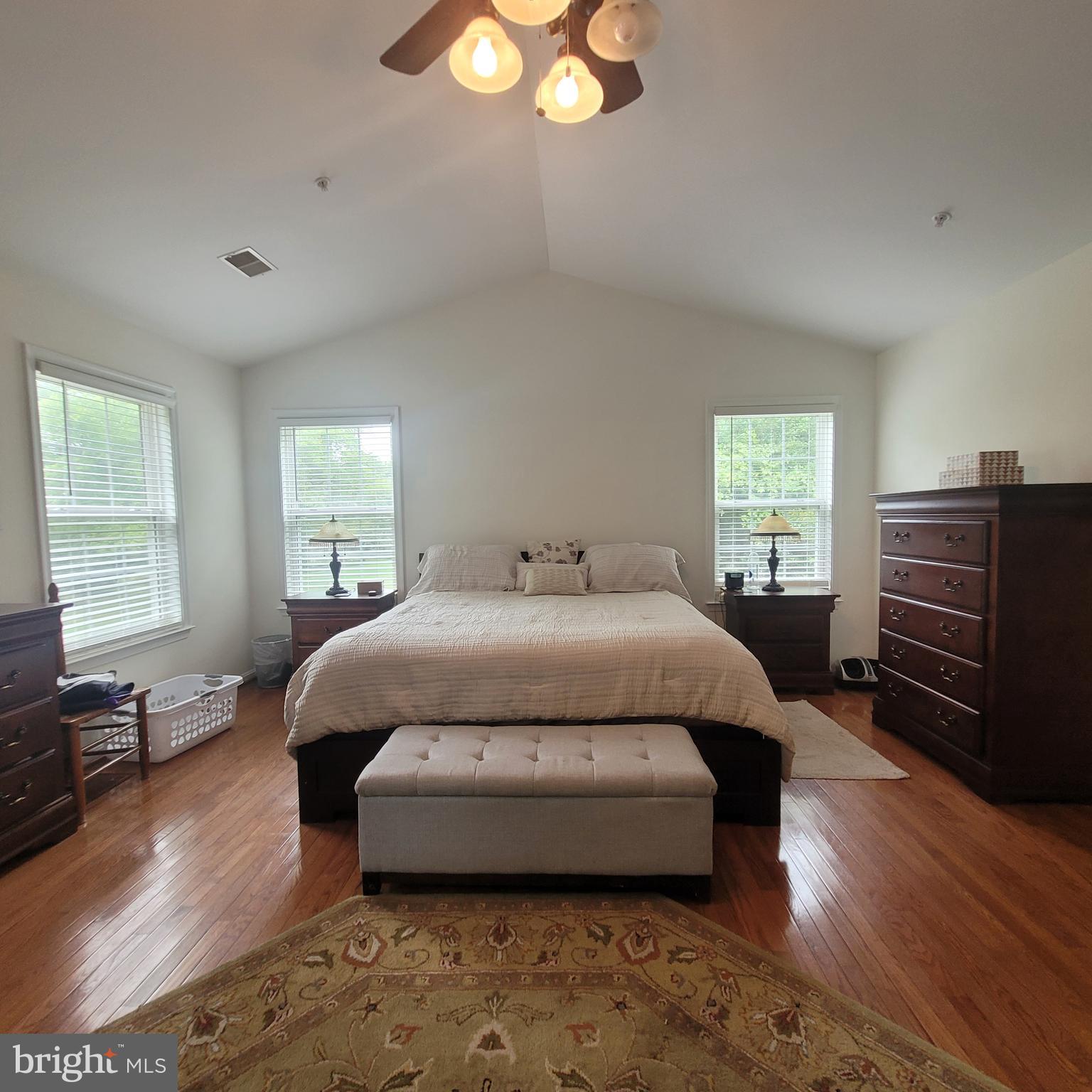 CHESTNUT OAKS - Residential