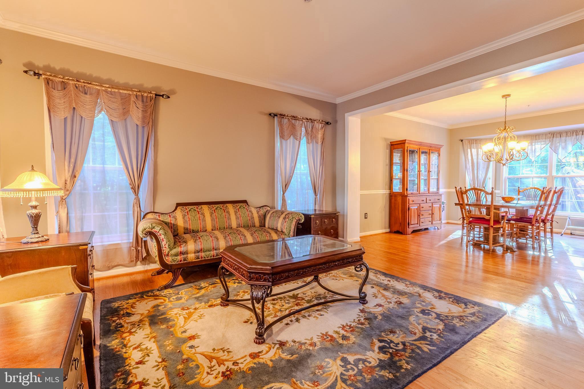 CHESTNUT OAKS - Residential