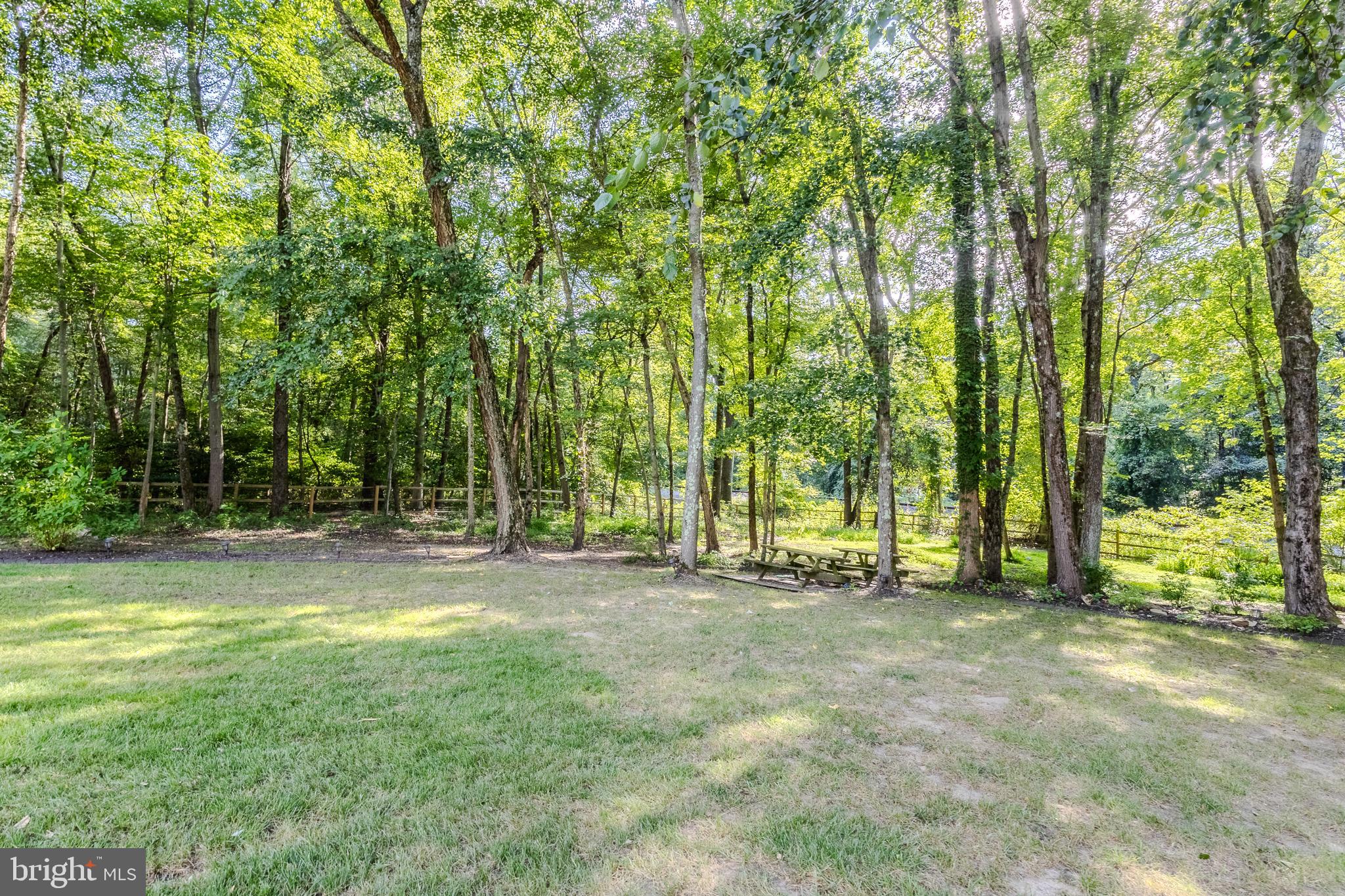 CHESTNUT OAKS - Residential