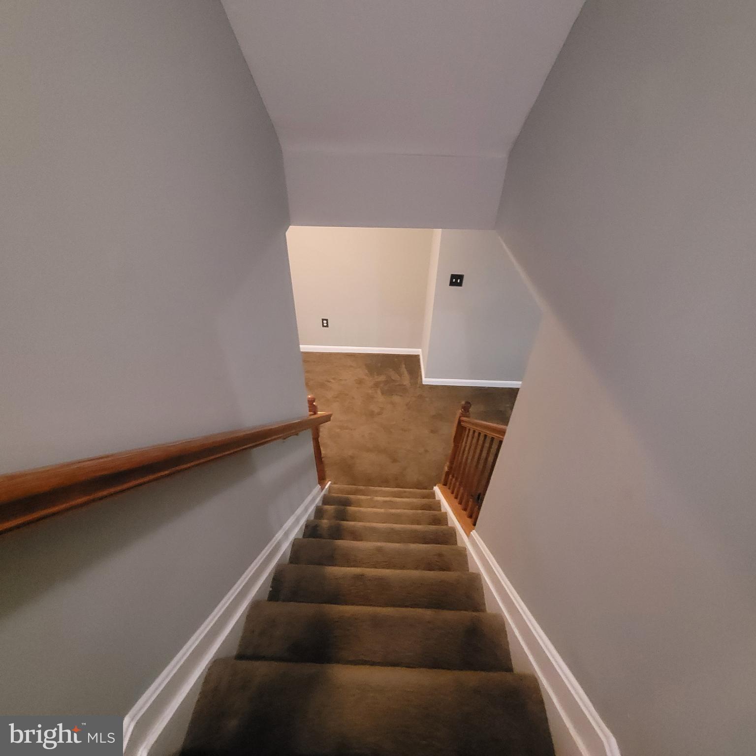 CHESTNUT OAKS - Residential