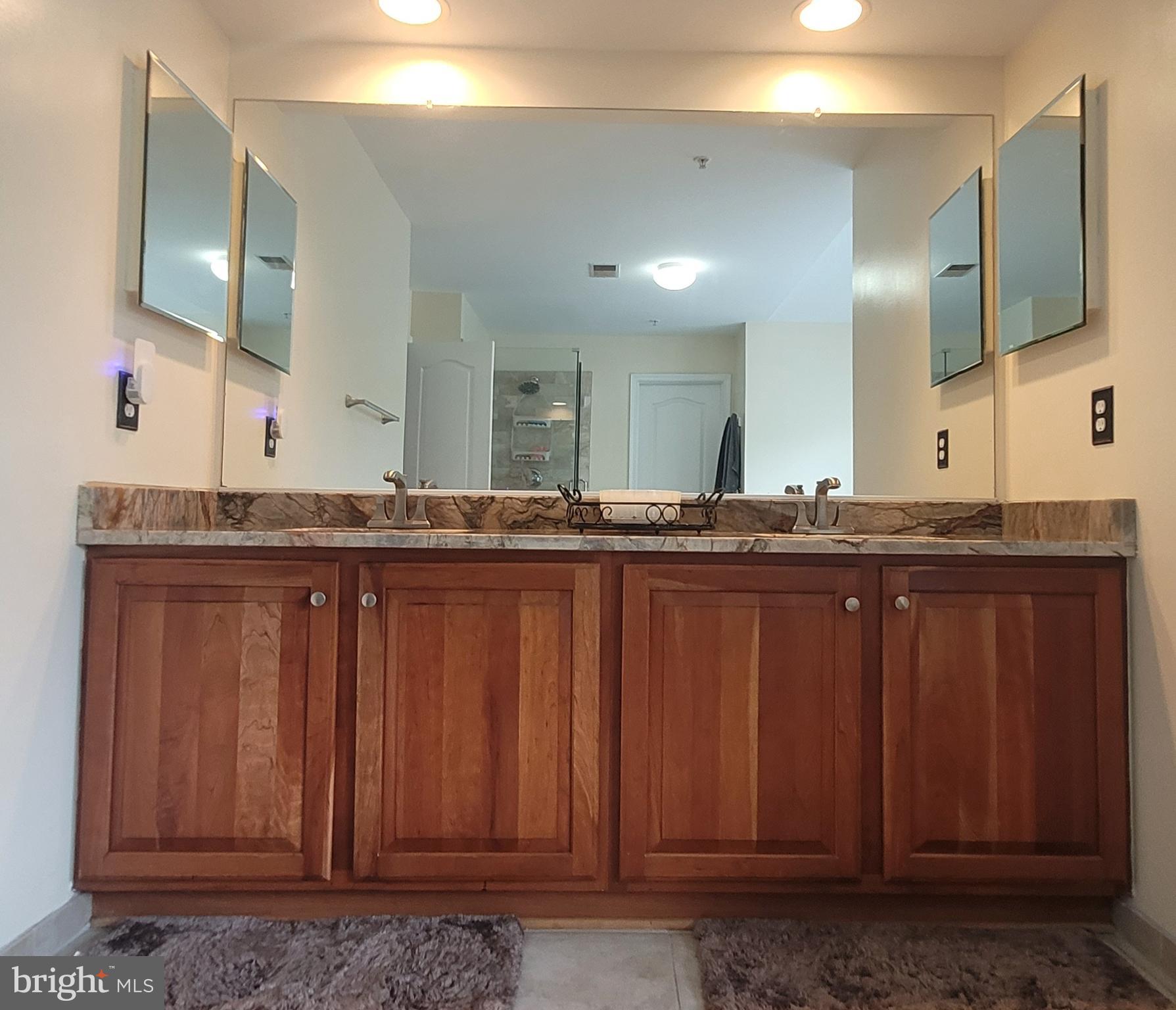 CHESTNUT OAKS - Residential