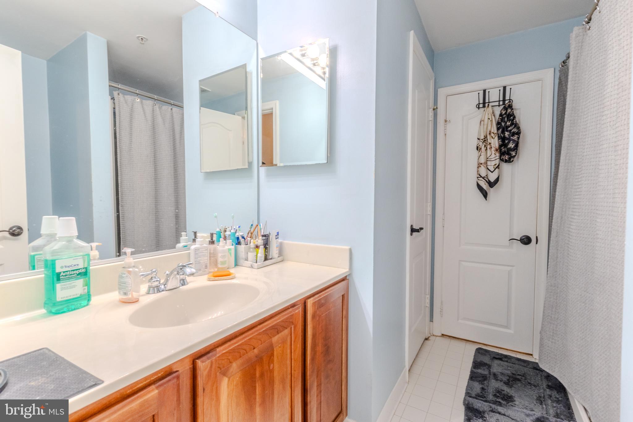 CHESTNUT OAKS - Residential