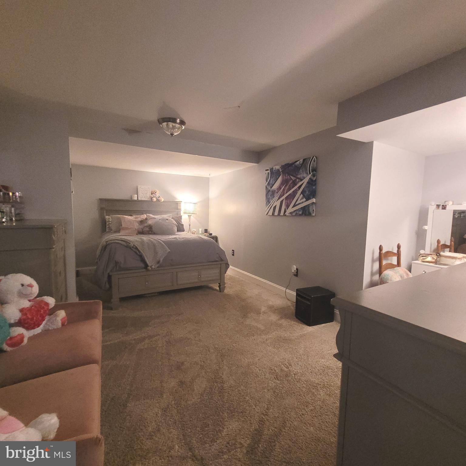 CHESTNUT OAKS - Residential