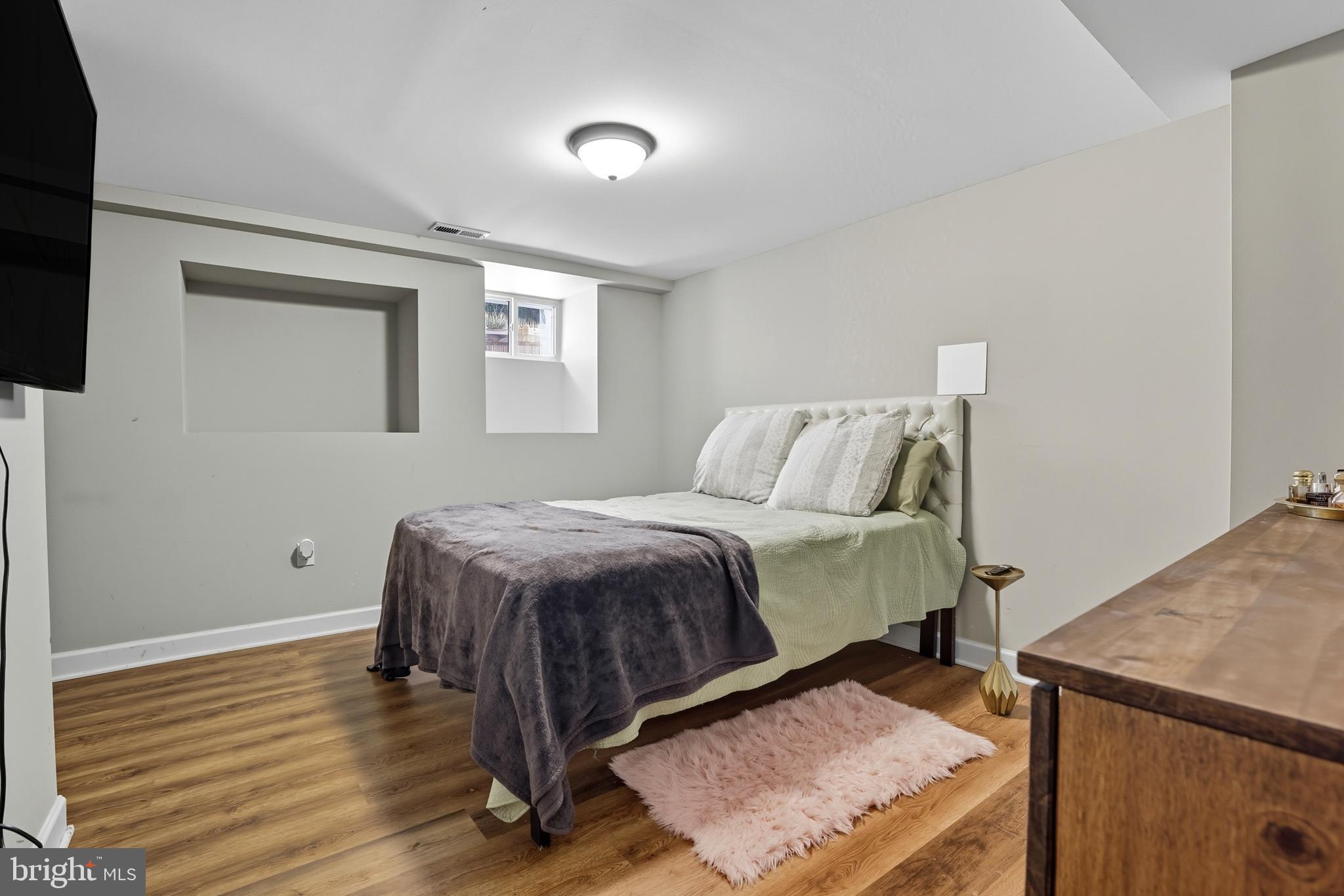 BROOKLYN - Residential