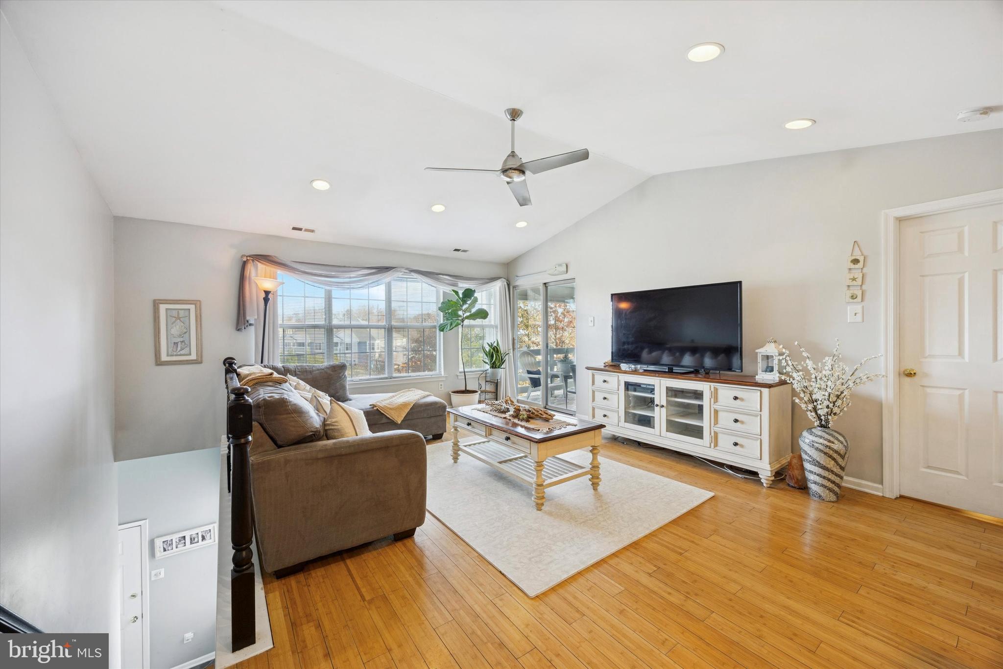 CORNERSTONE - Residential