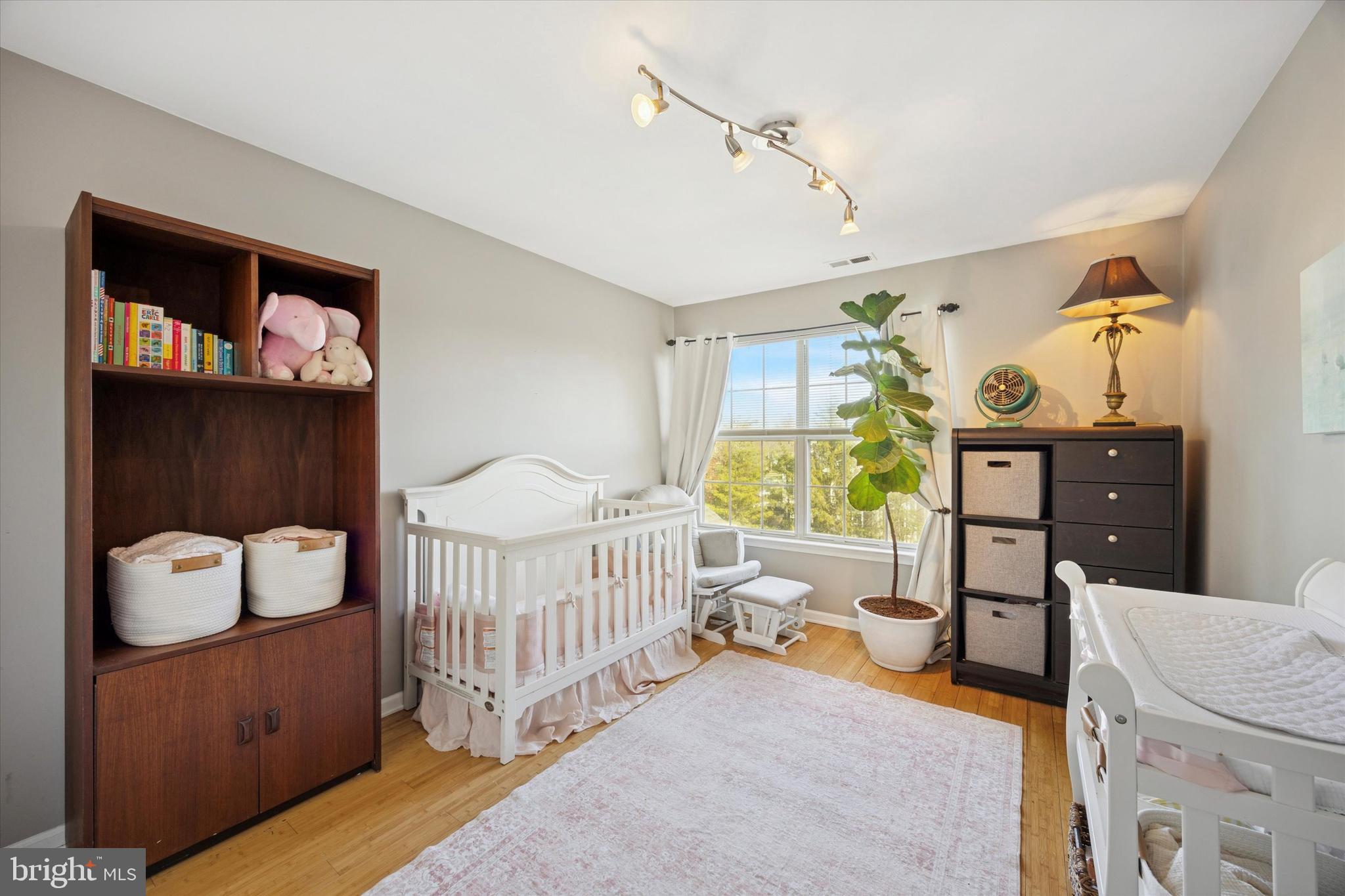 CORNERSTONE - Residential