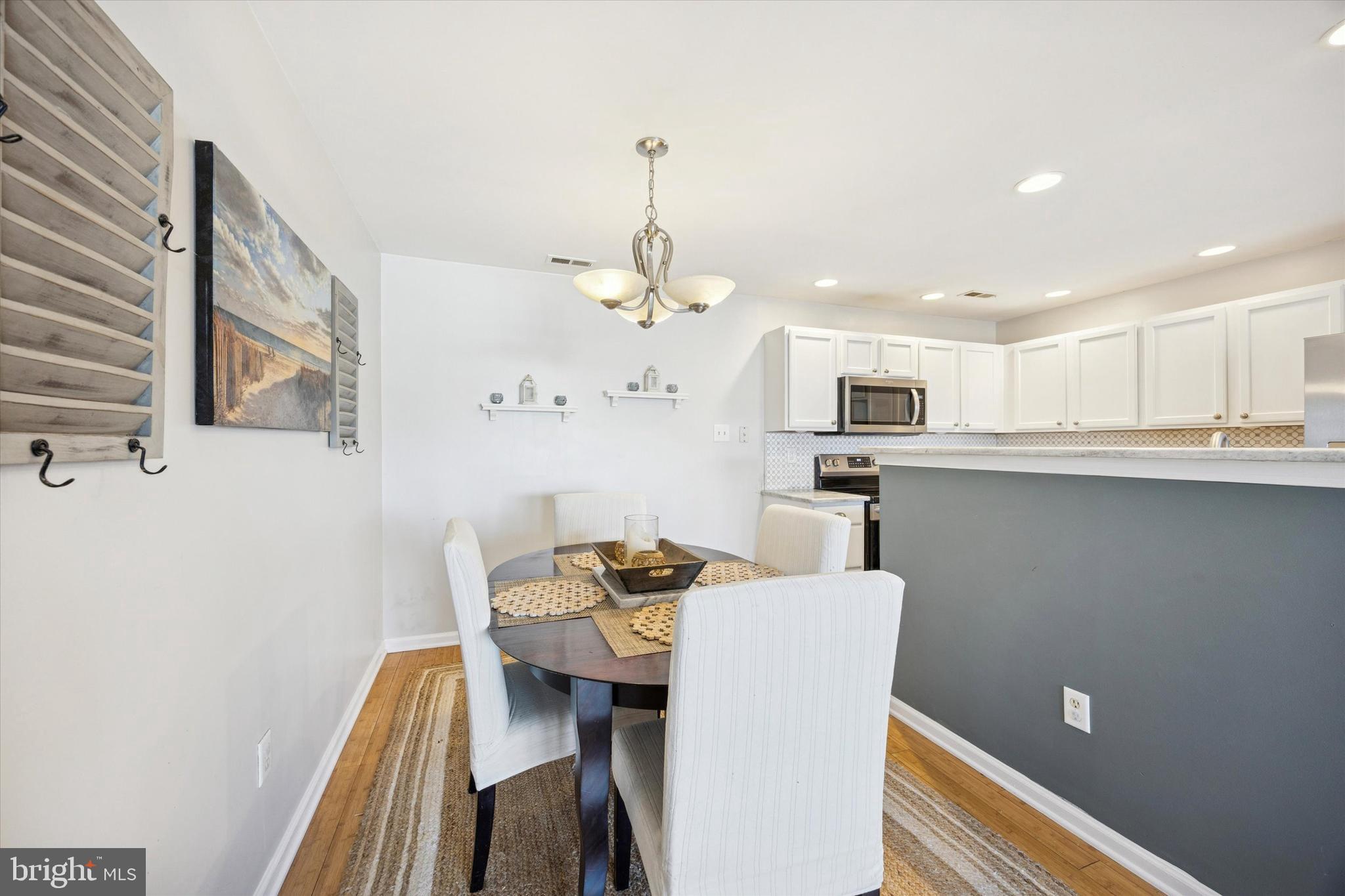 CORNERSTONE - Residential