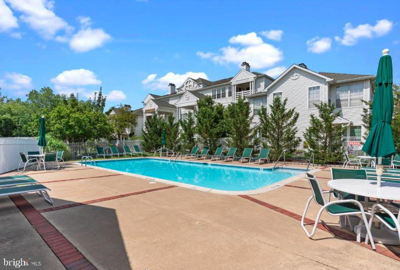 CORNERSTONE - Residential