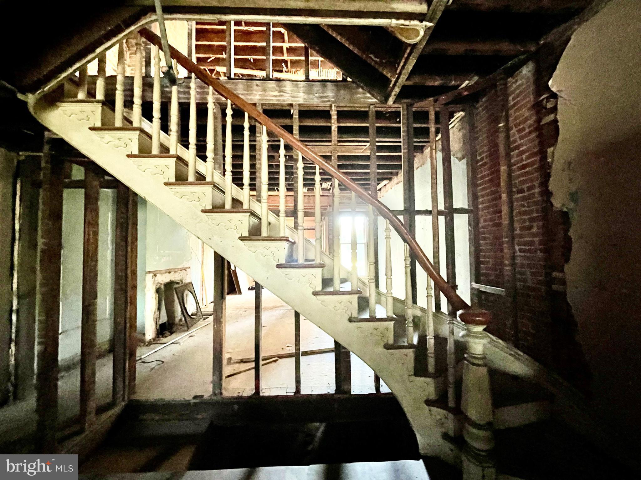 FRANKLIN SQUARE HISTORIC DISTRICT - Residential