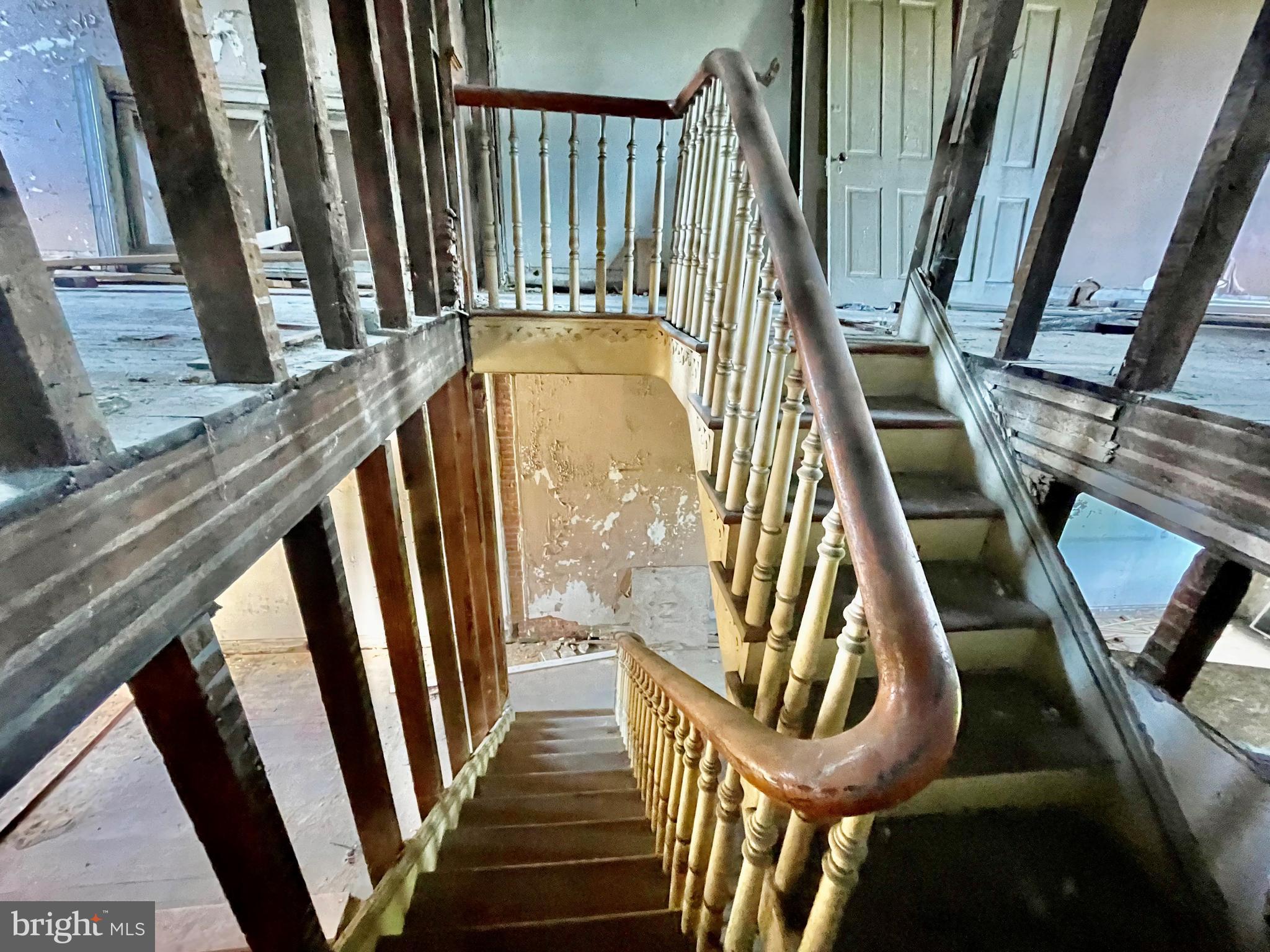 FRANKLIN SQUARE HISTORIC DISTRICT - Residential