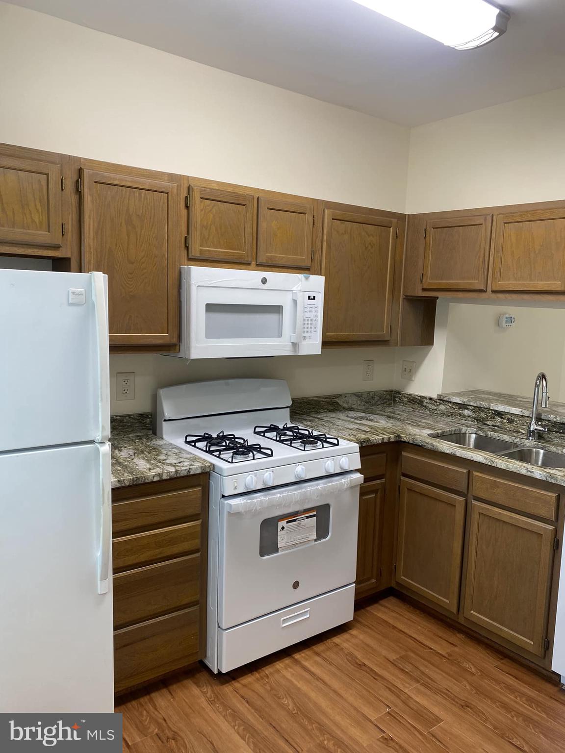 WOODSTONE - Residential Lease