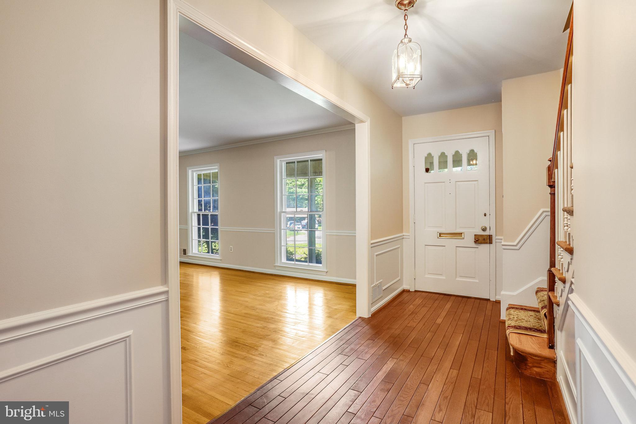 SHERWOOD FOREST MANOR - Residential