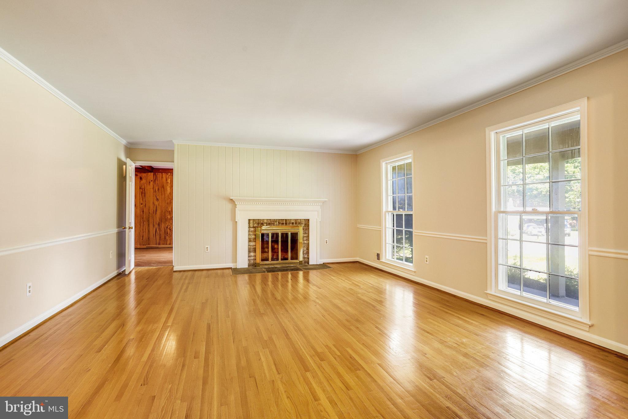 SHERWOOD FOREST MANOR - Residential