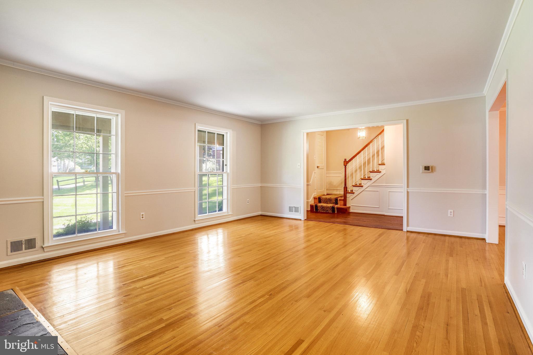 SHERWOOD FOREST MANOR - Residential