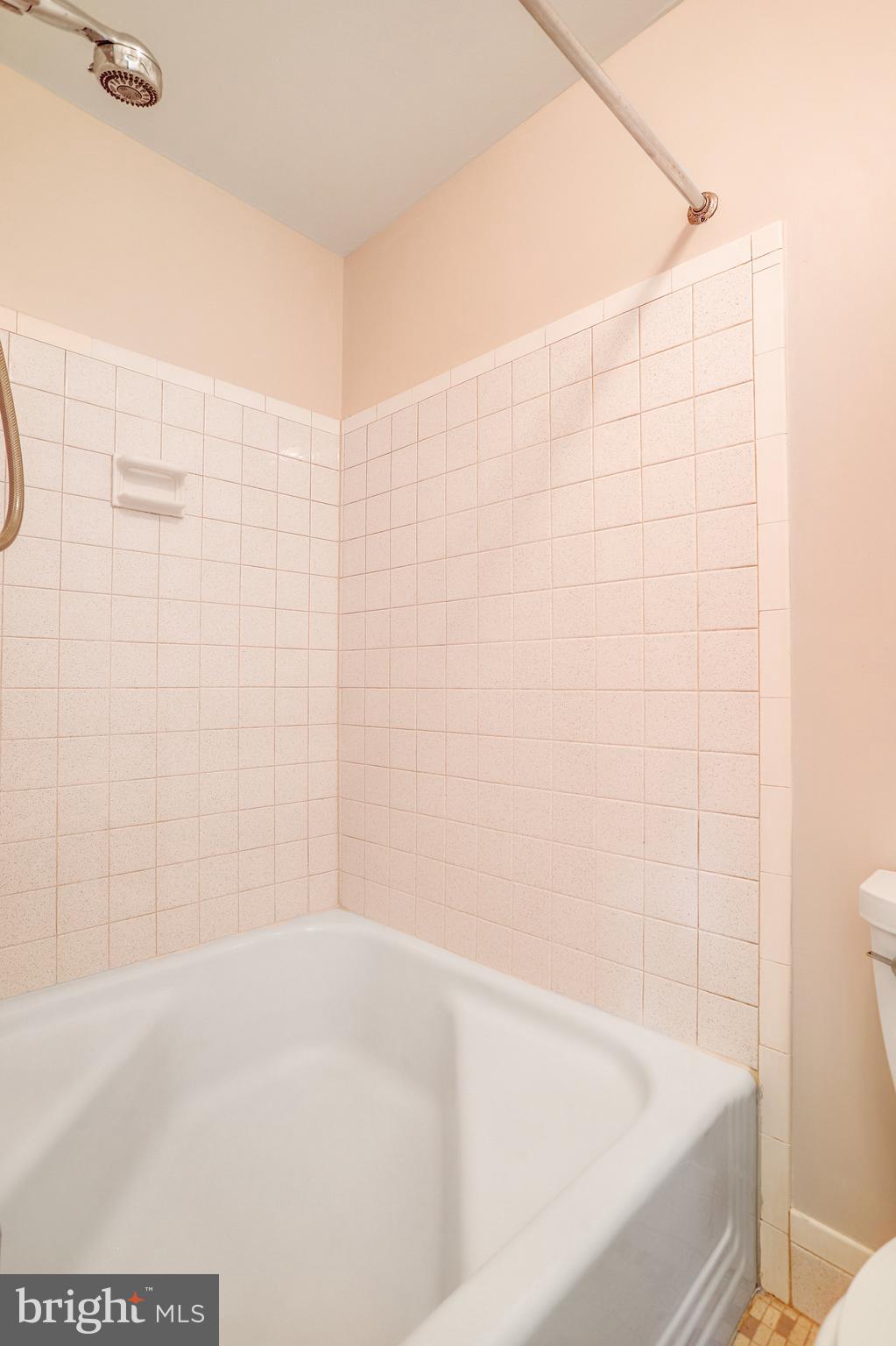 SHERWOOD FOREST MANOR - Residential