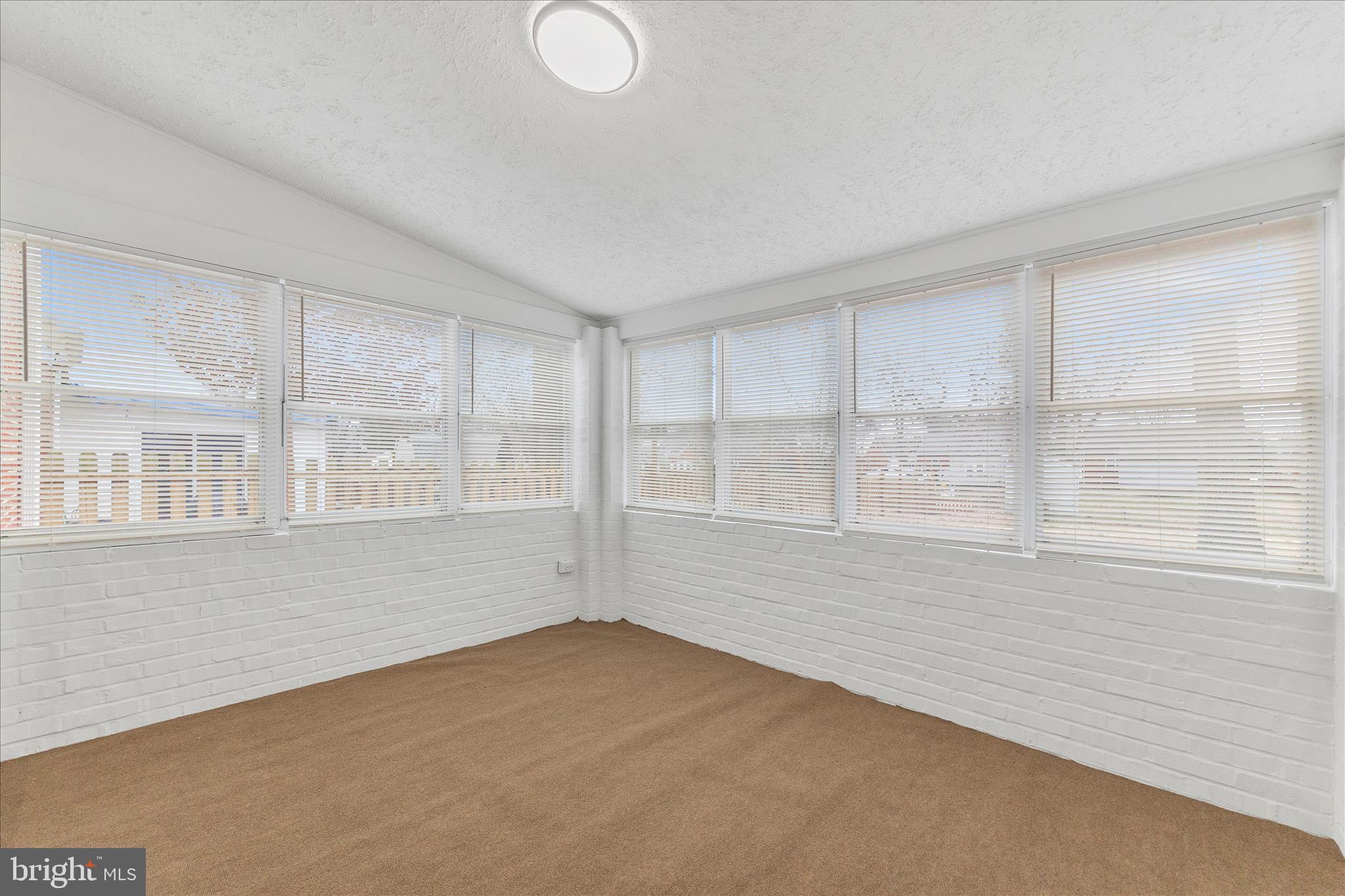 GLEN GARDENS - Residential