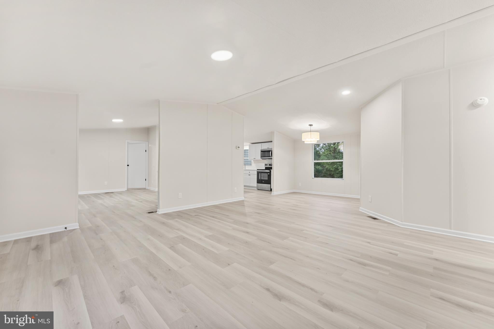 5724 ZACHARY TAYLOR HIGHWAY