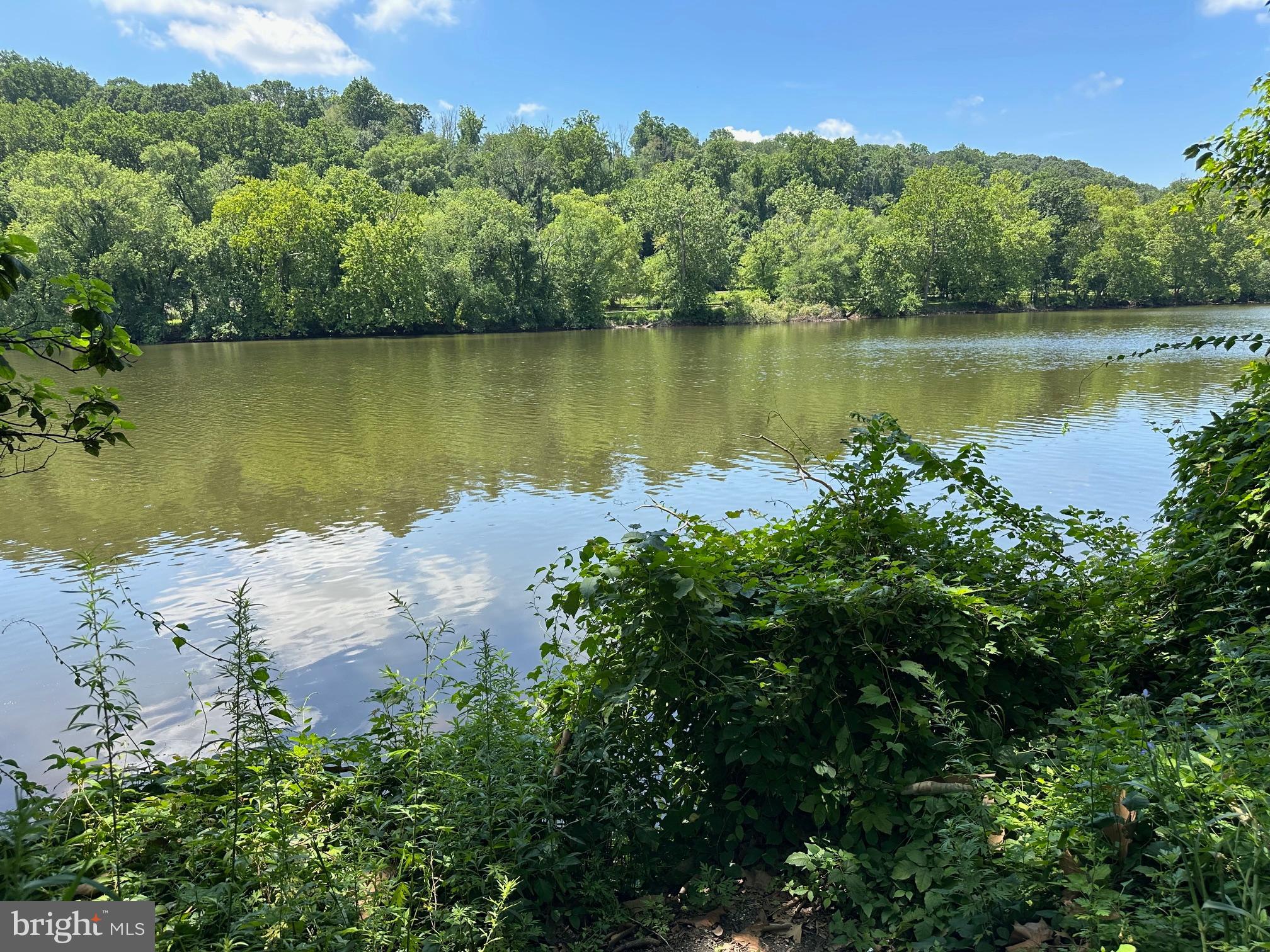 GREEN TREE RUN - Residential