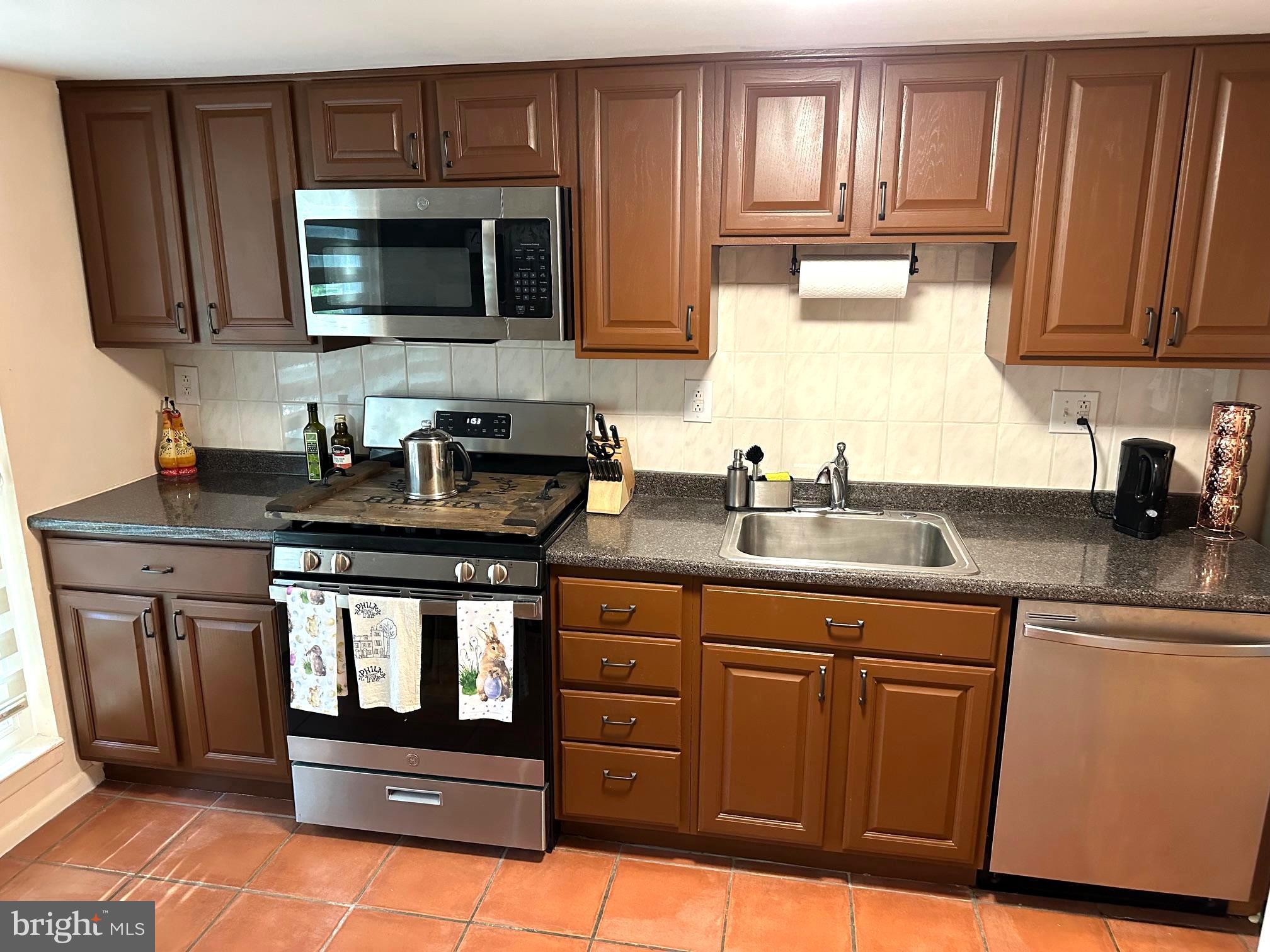 GREEN TREE RUN - Residential