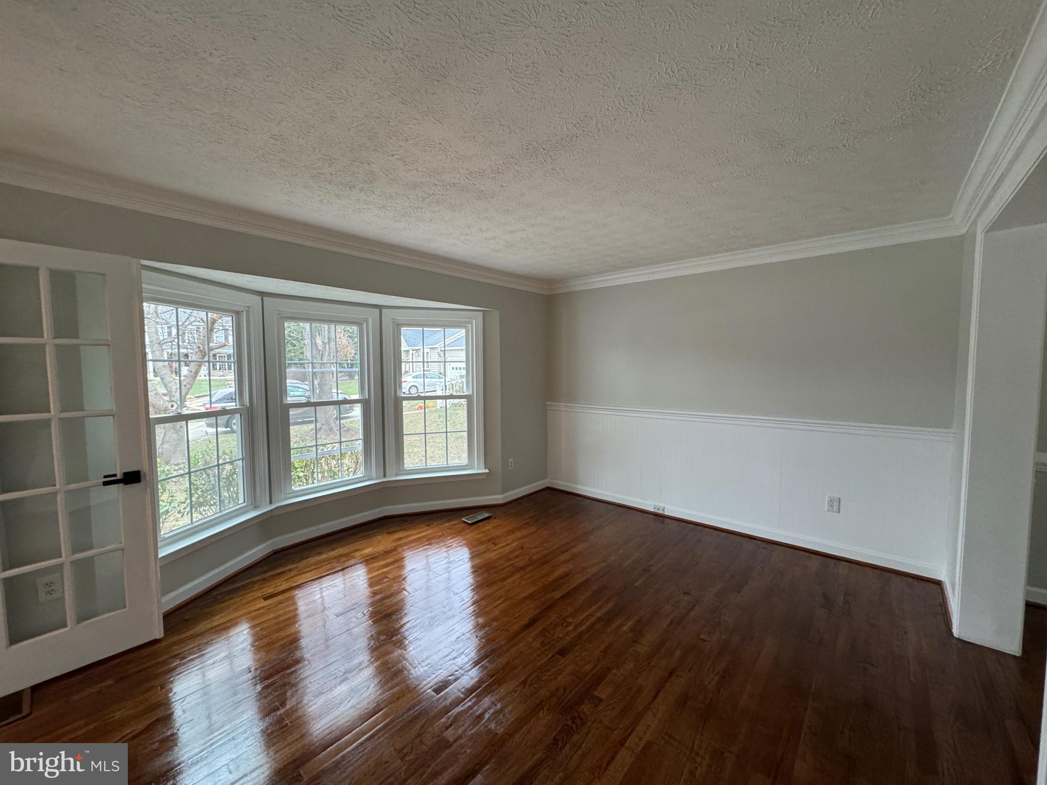 903 GARLAND COURT