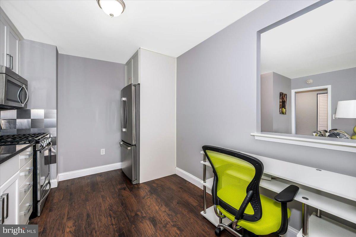 1225 MARTHA CUSTIS DRIVE 712