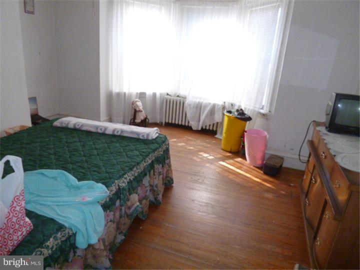 PHILADELPHIA (SOUTHWEST) - Residential