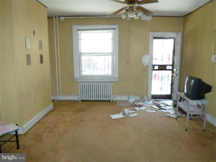PHILADELPHIA (SOUTHWEST) - Residential