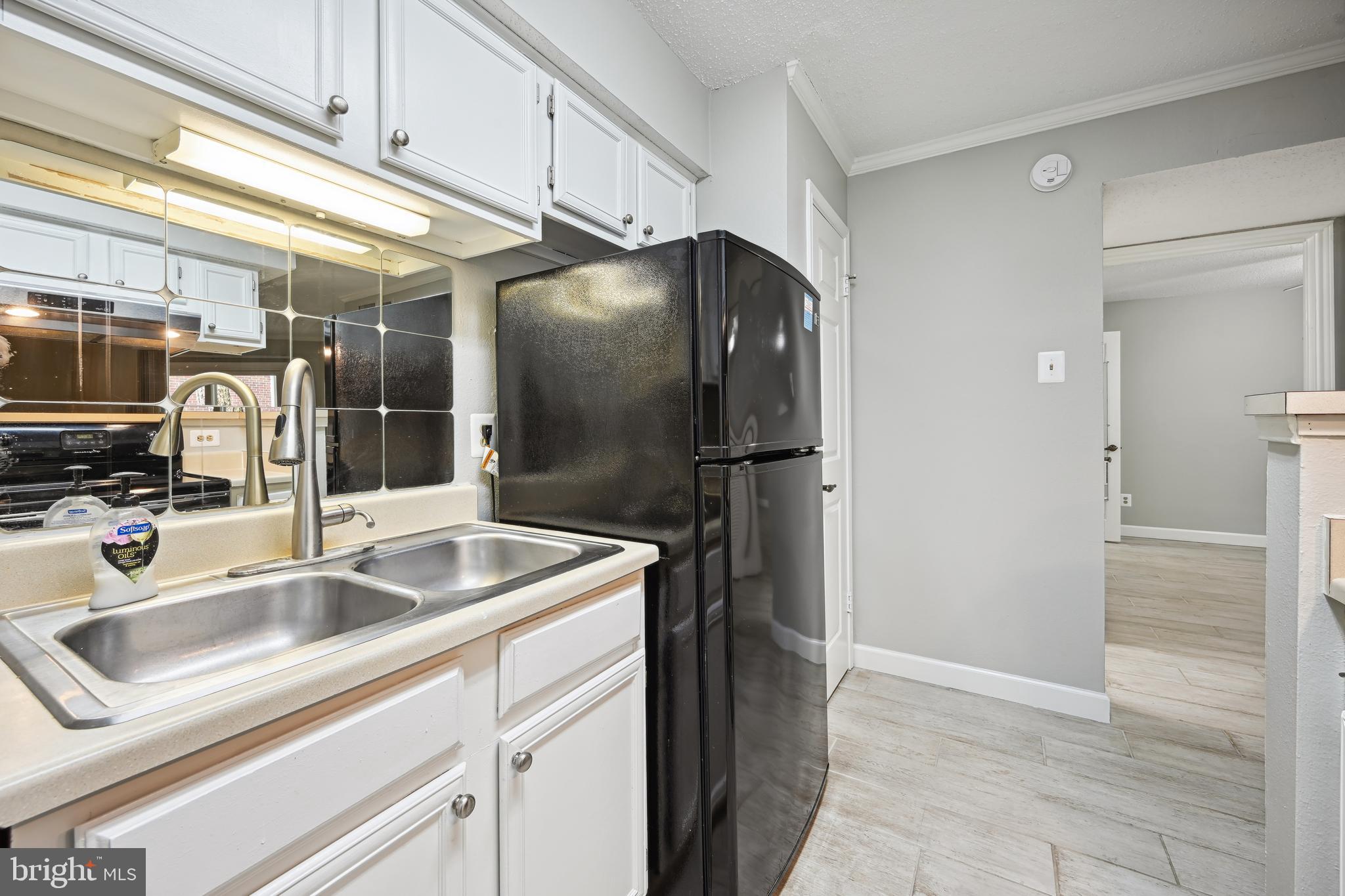 FOUNTAINS AT MCLEAN - Residential Lease