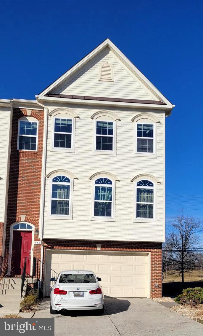 8587 CROOKED TREE LANE