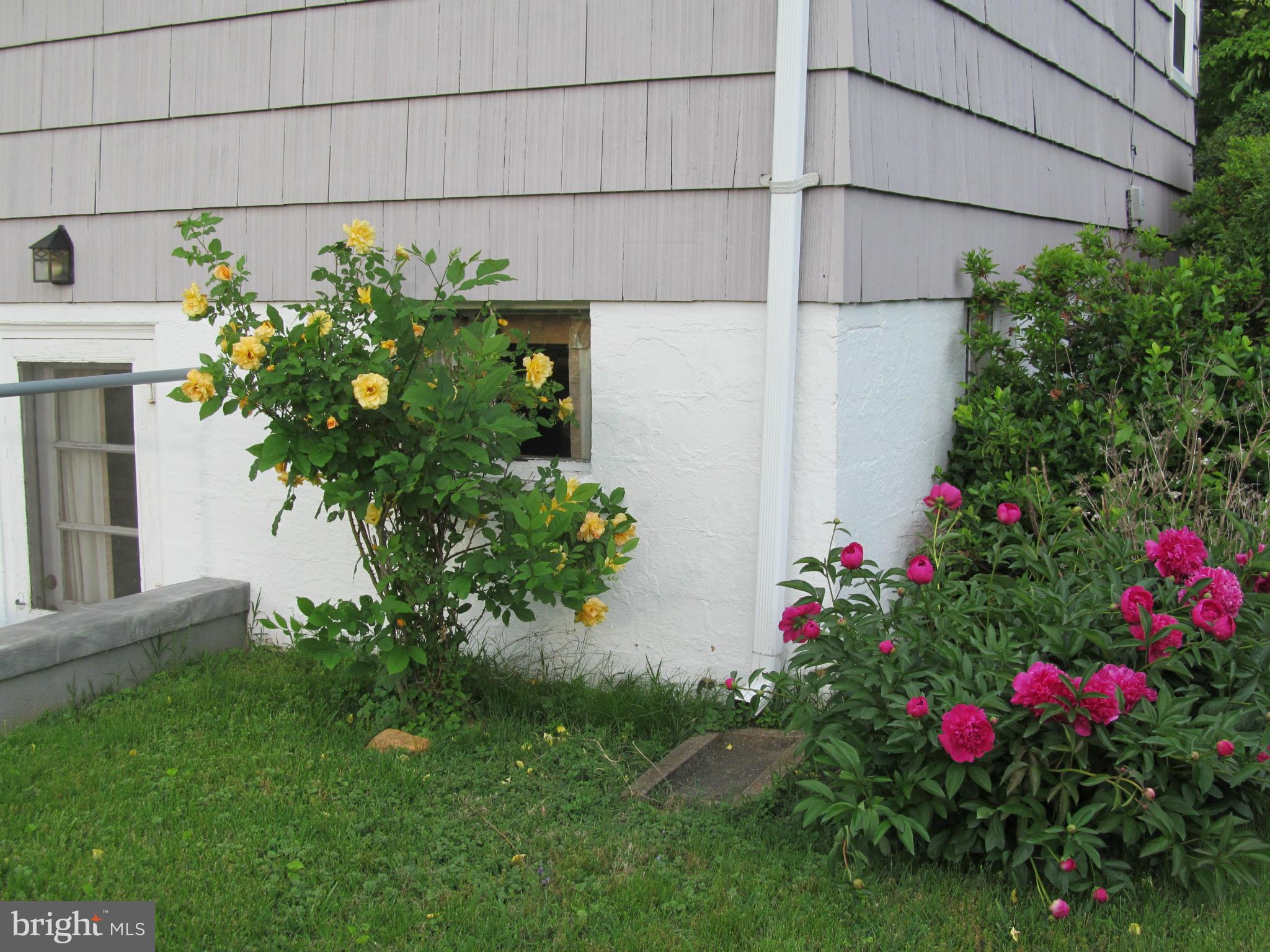 STUYVESANT ACRES - Residential