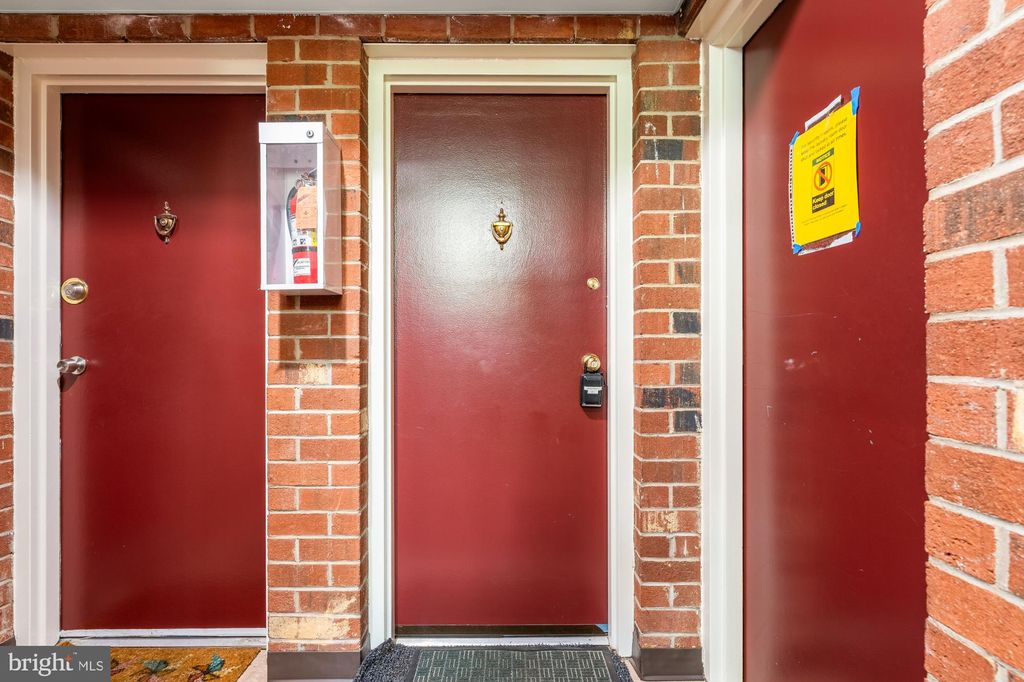 Photo of 3975 Lyndhurst Drive #103, FAIRFAX, VA 22031 (MLS # VAFC2005814)