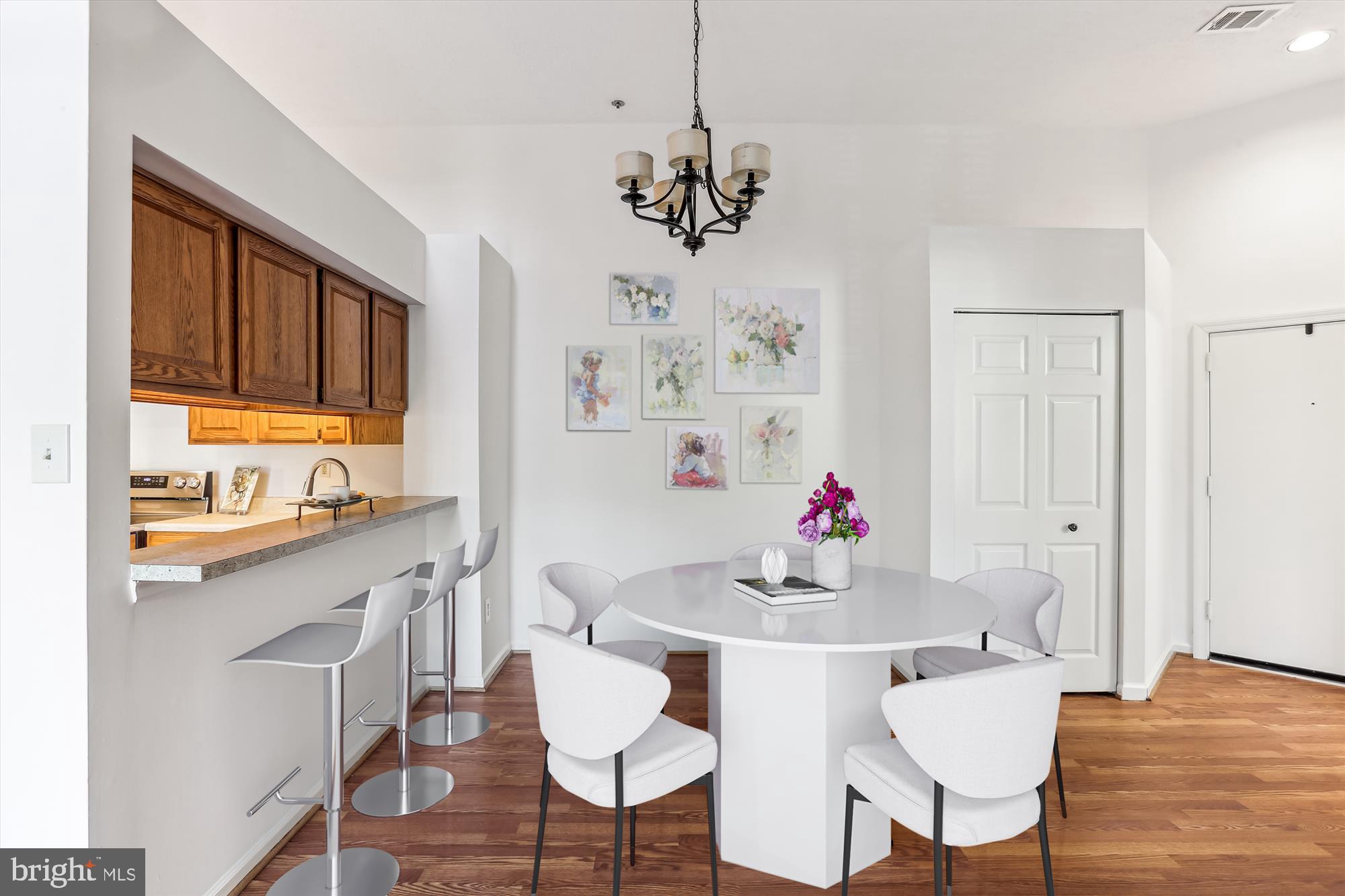 WATERS EDGE AT NORTH LAKE - Residential