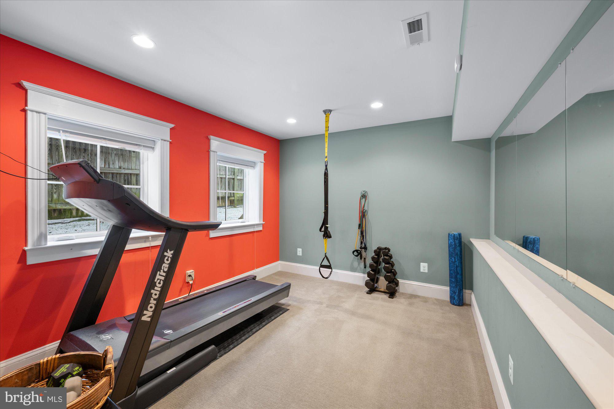 NORTH ARLINGTON - Residential