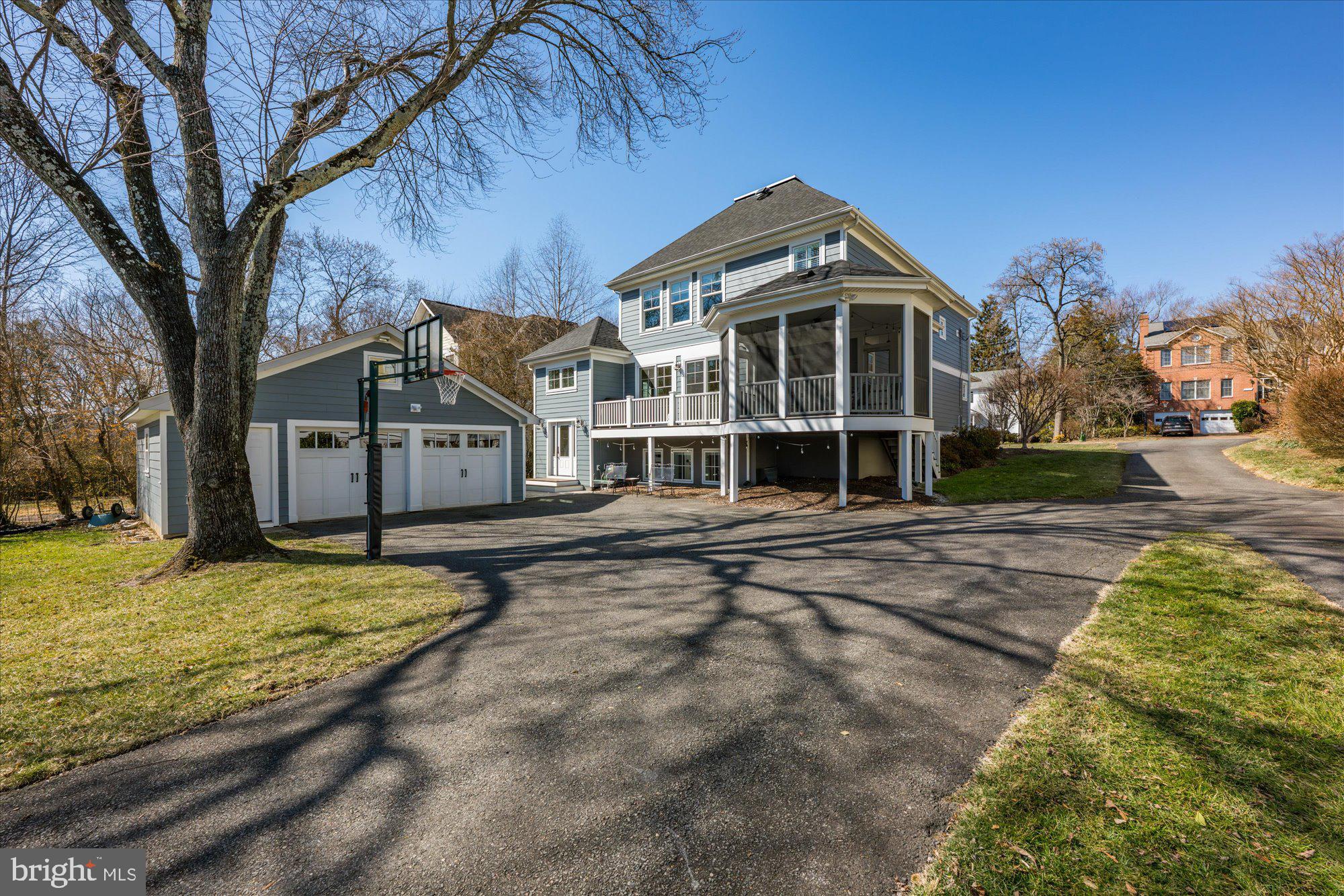 NORTH ARLINGTON - Residential