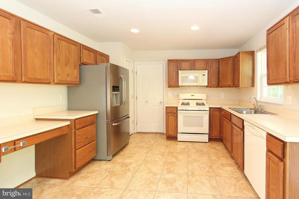 WAYSIDE VILLAGE - Residential