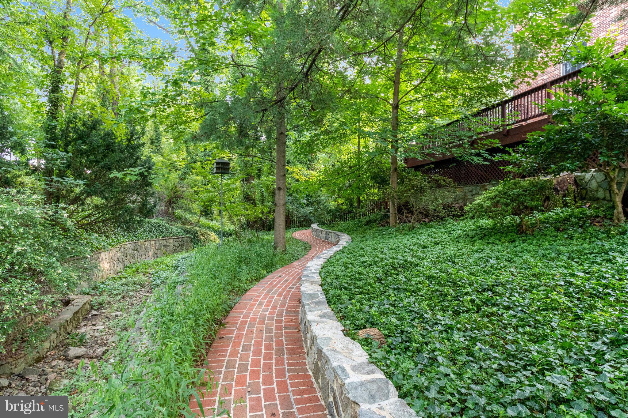 SEMINARY HILL - Residential