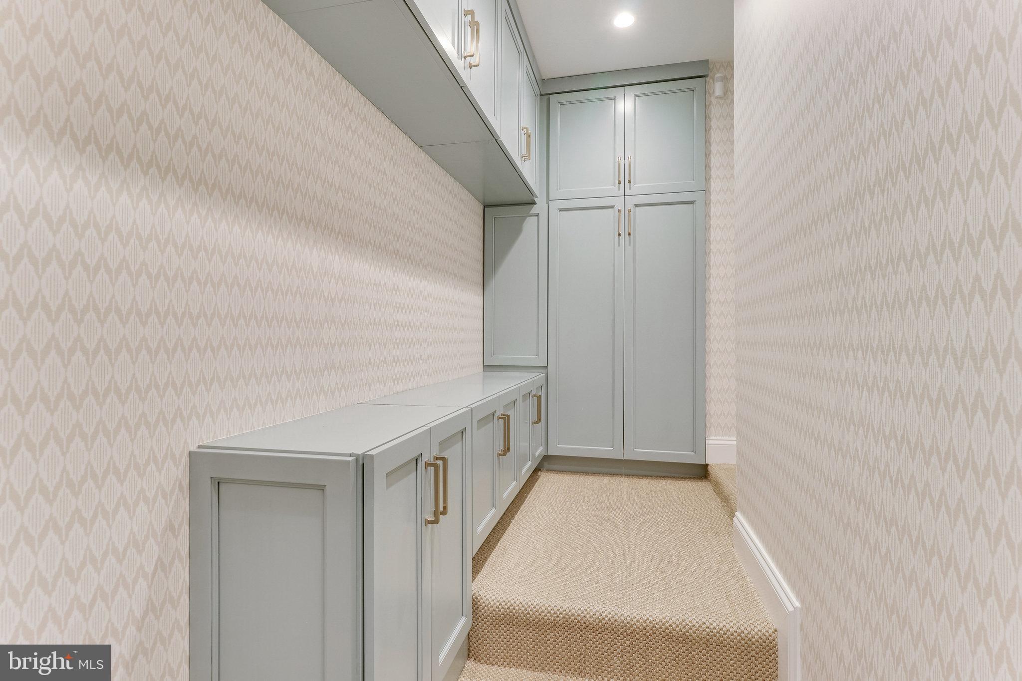 SEMINARY HILL - Residential