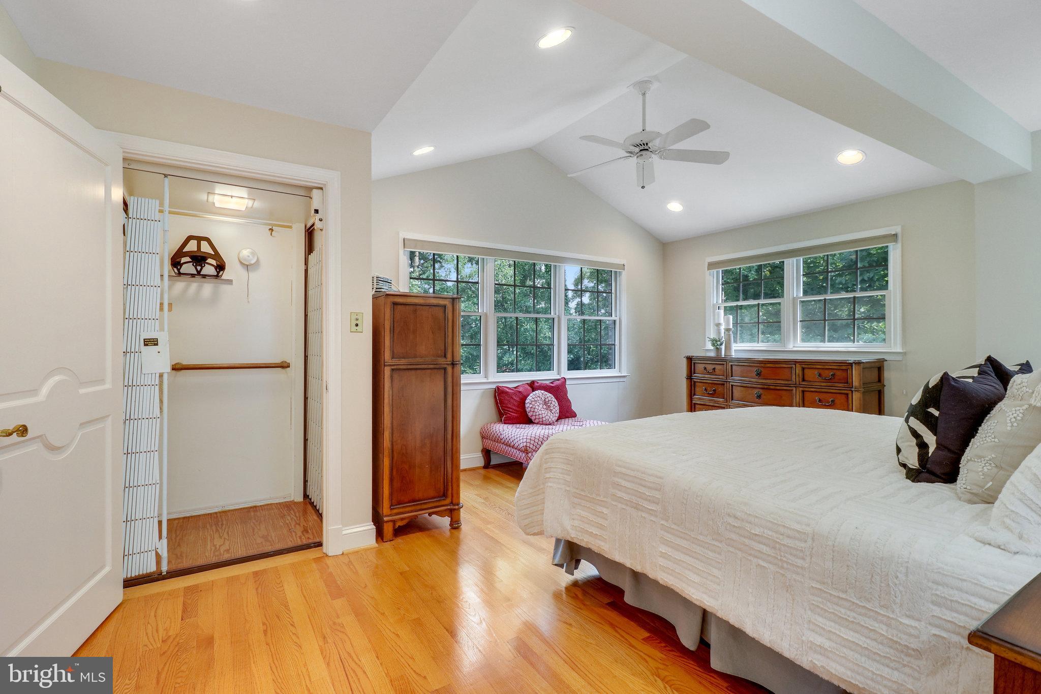 SEMINARY HILL - Residential