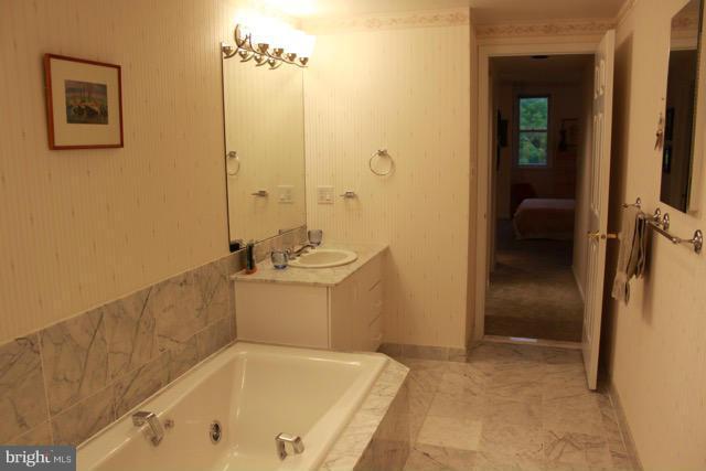 HERITAGE HARBOUR - Residential