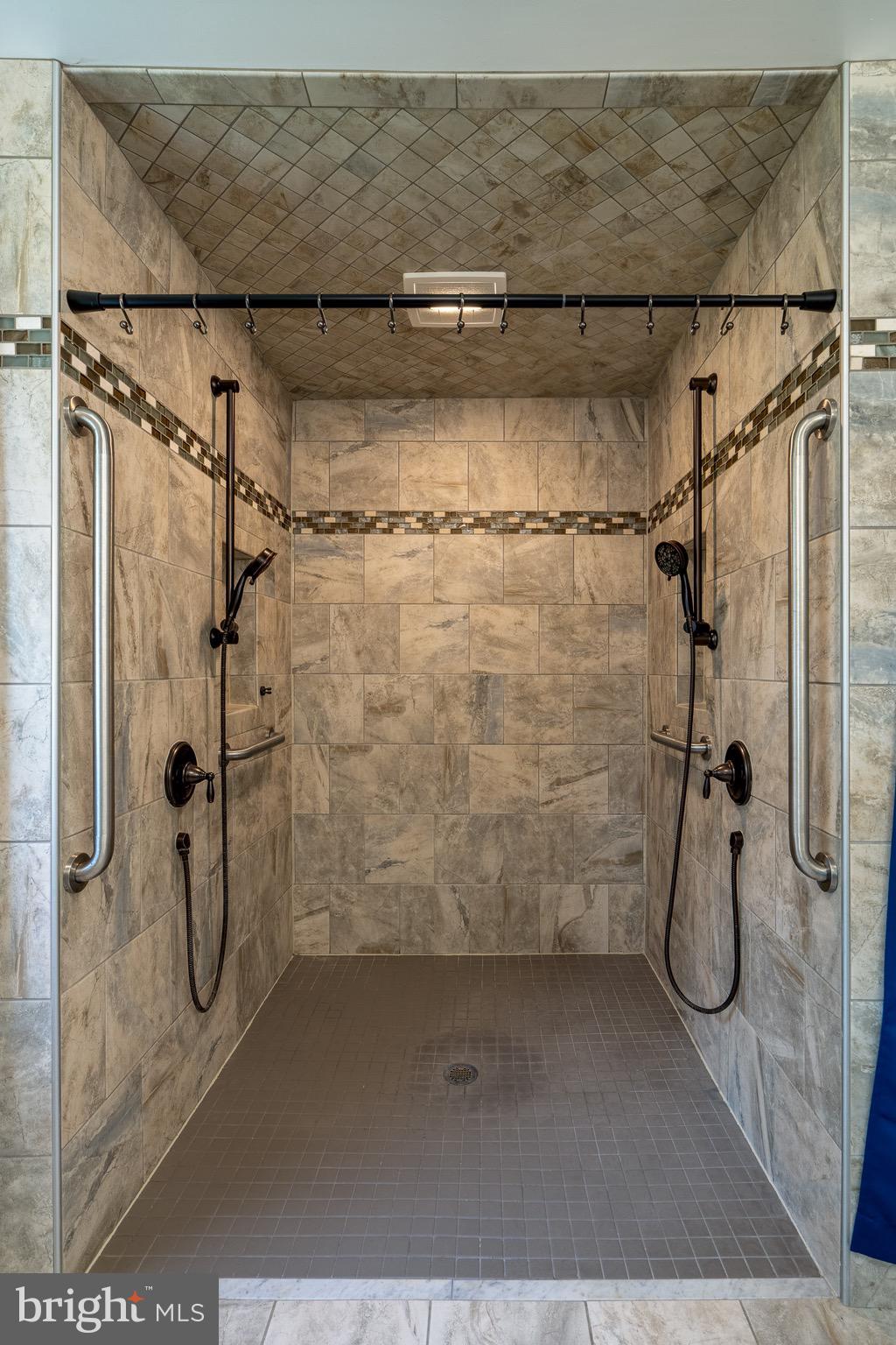 LANDISVILLE - Residential