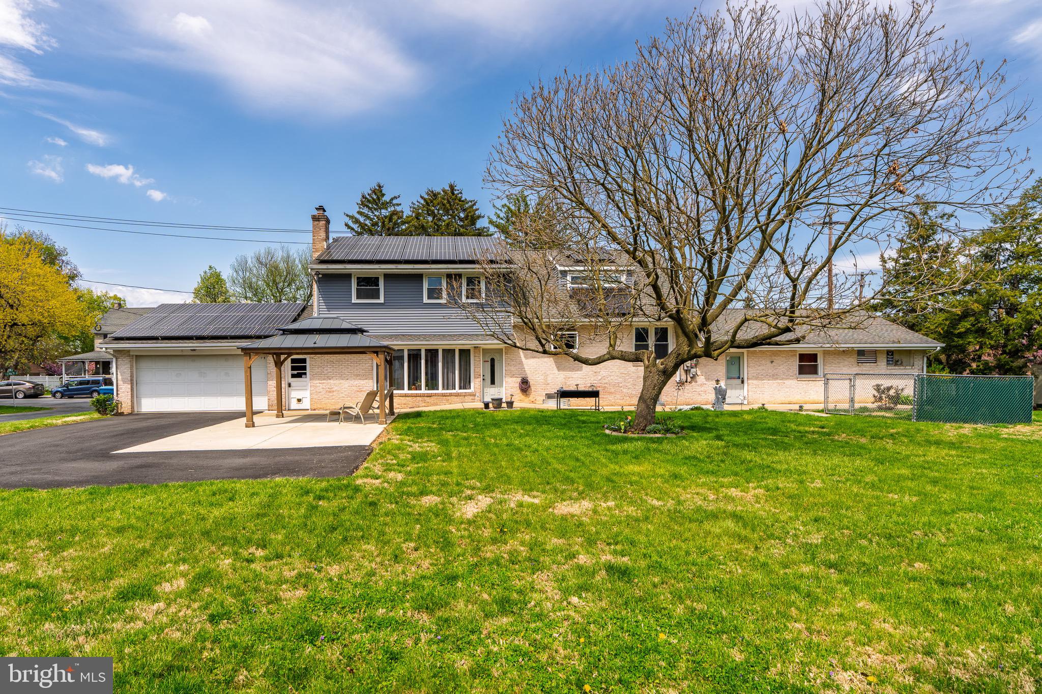 LANDISVILLE - Residential