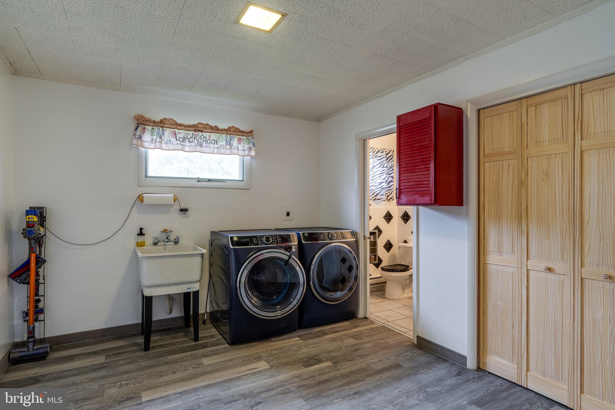 LANDISVILLE - Residential