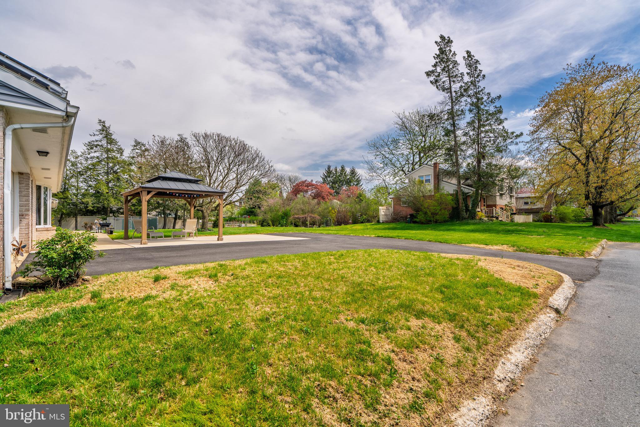 LANDISVILLE - Residential