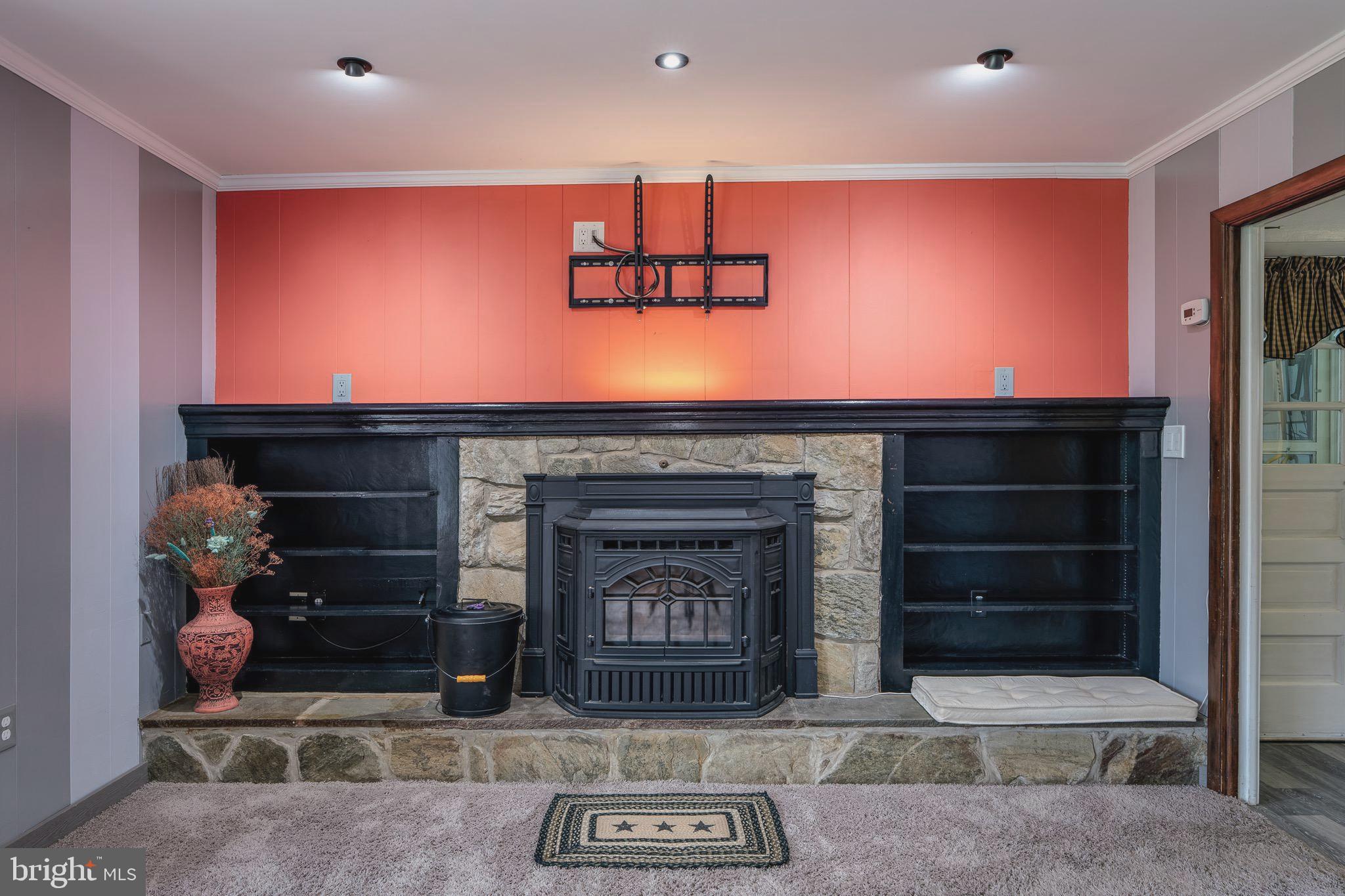 LANDISVILLE - Residential