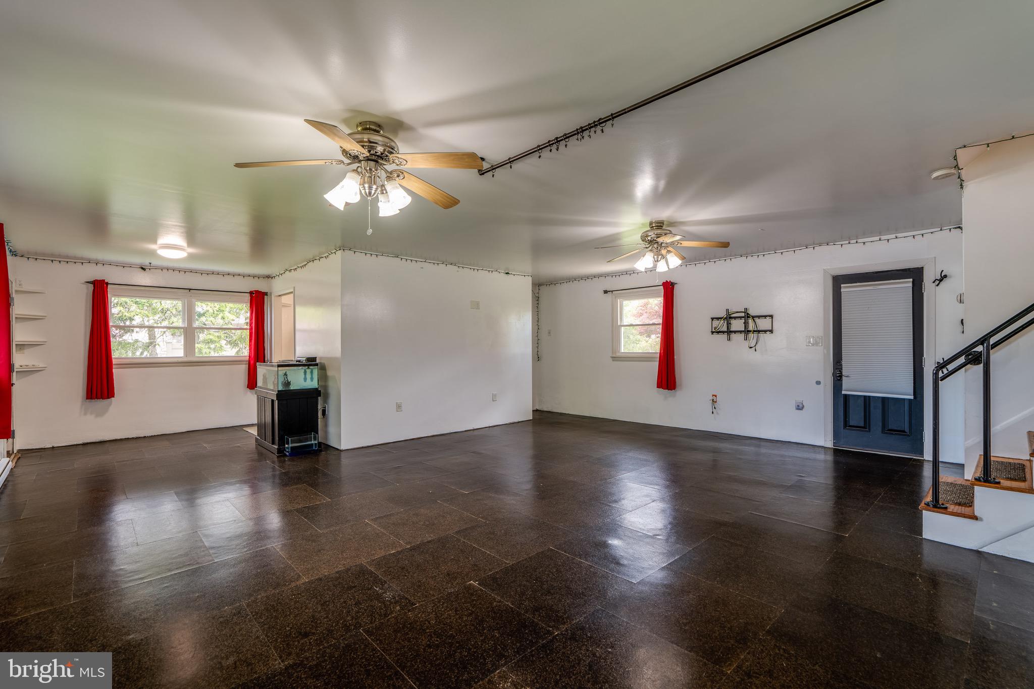 LANDISVILLE - Residential