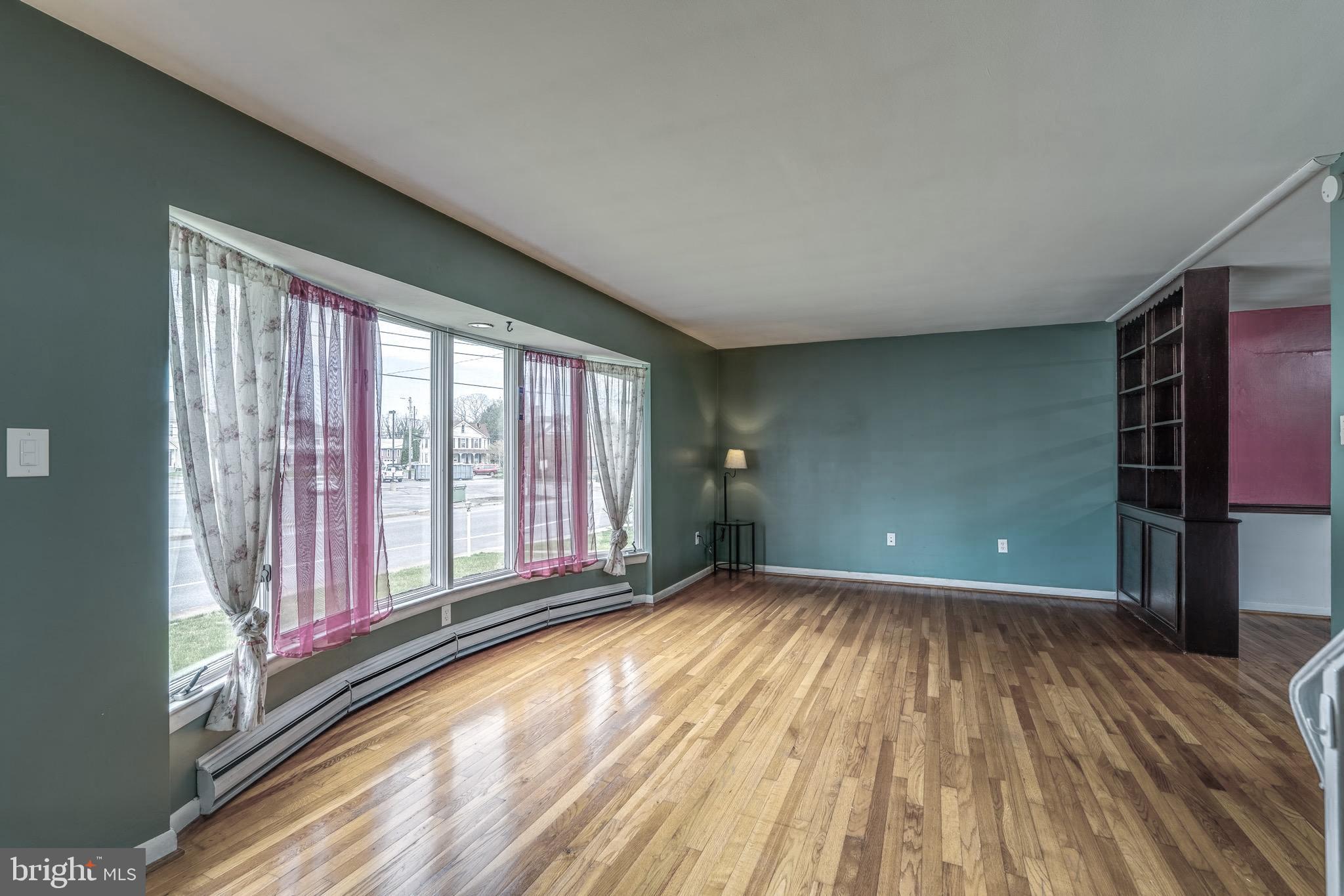 LANDISVILLE - Residential