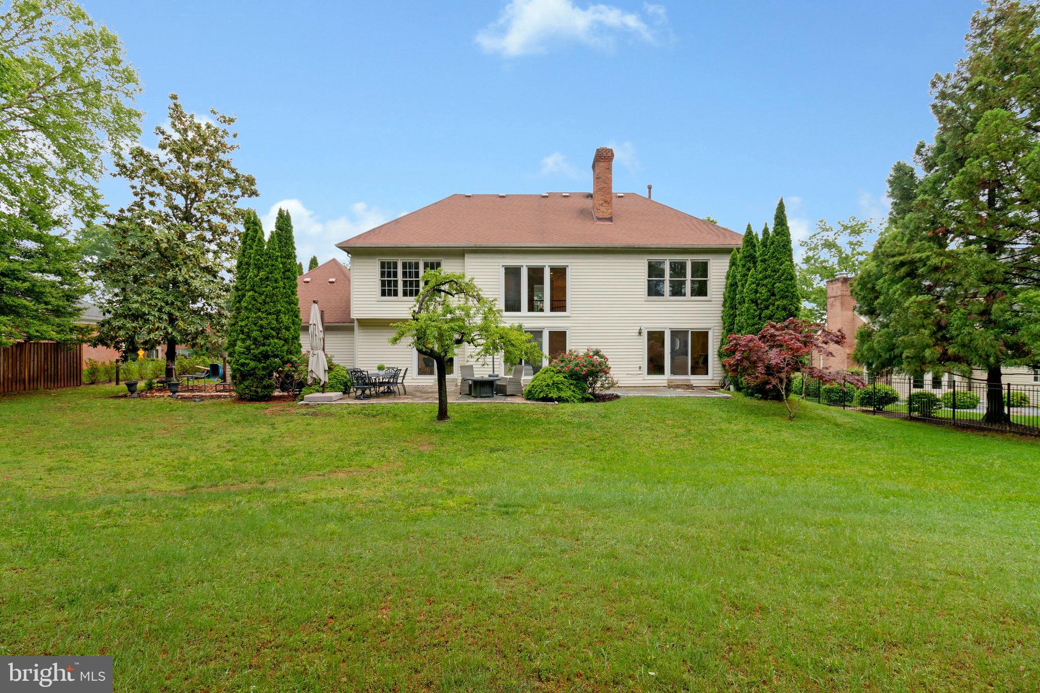 FALCONHURST - Residential