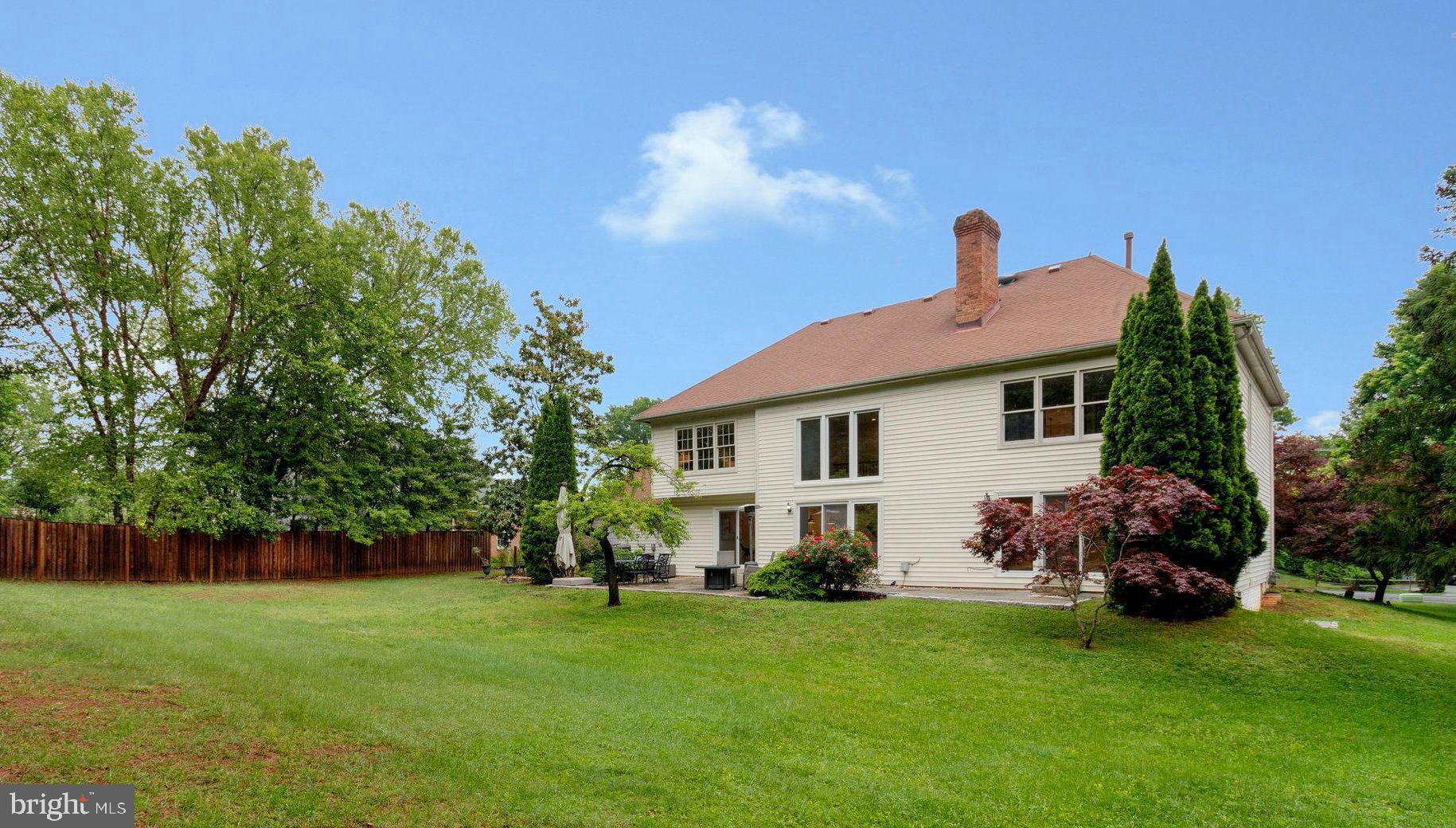 FALCONHURST - Residential