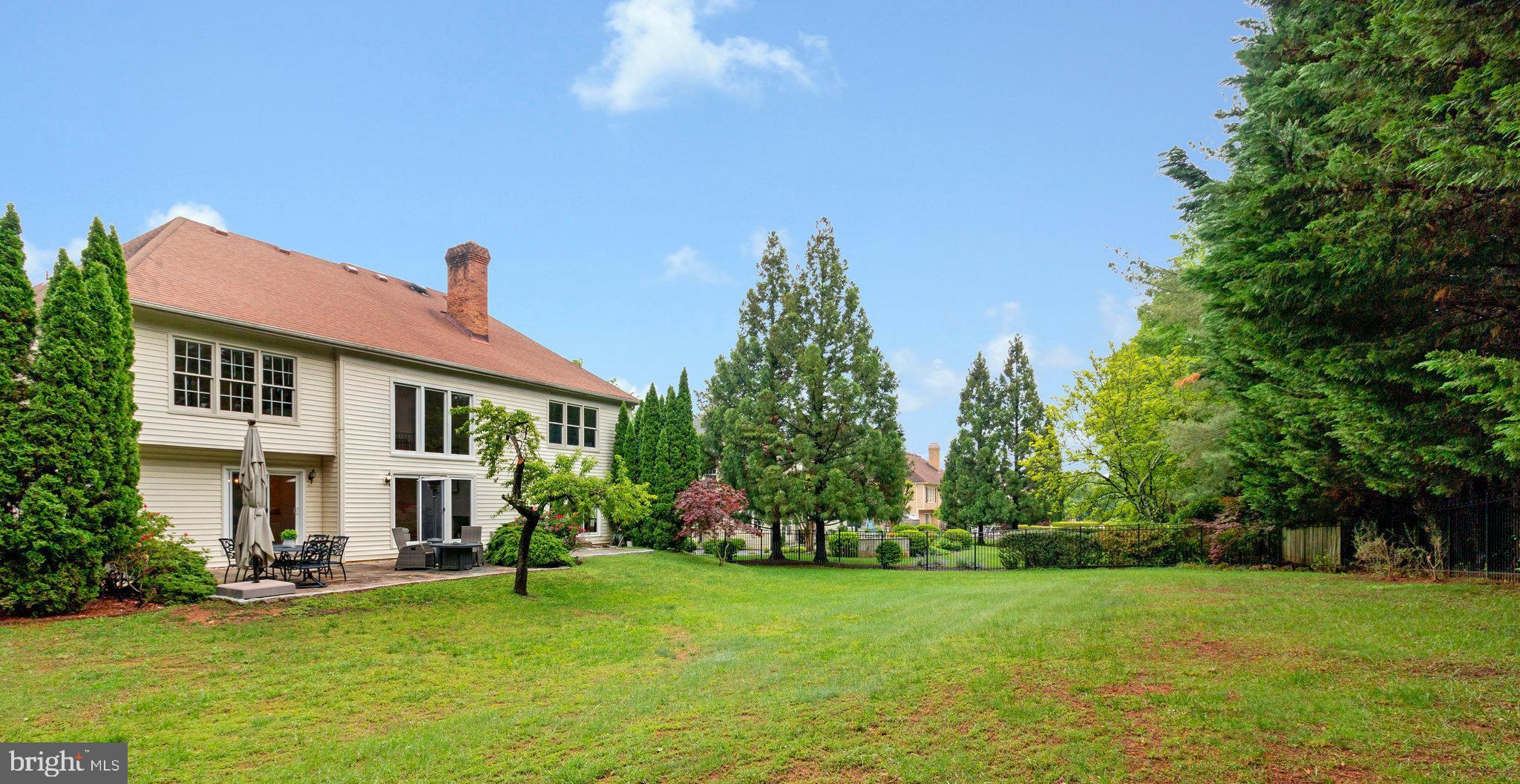 FALCONHURST - Residential