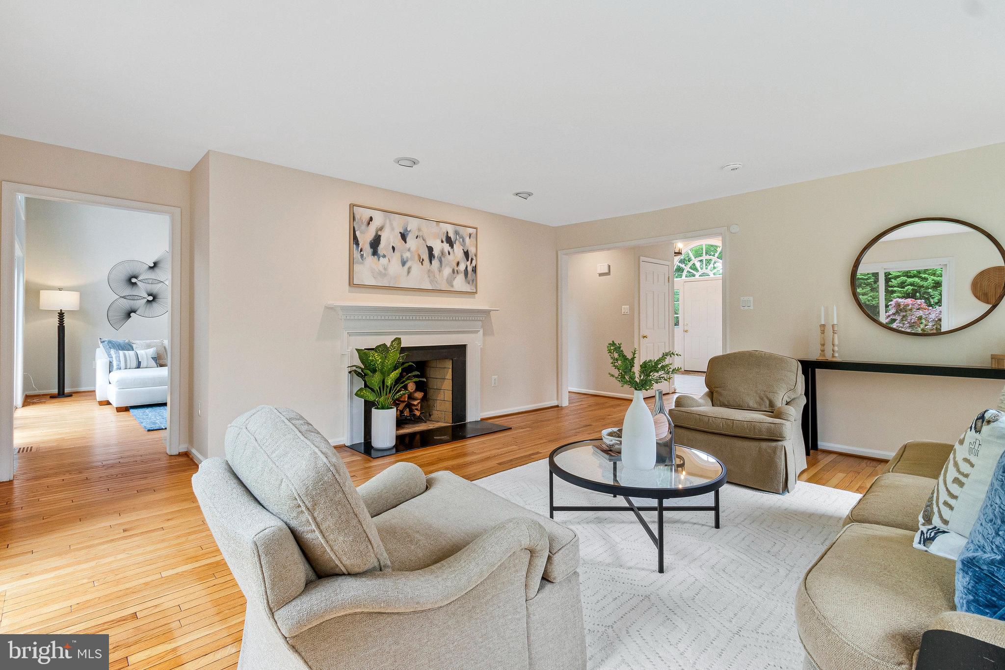 FALCONHURST - Residential